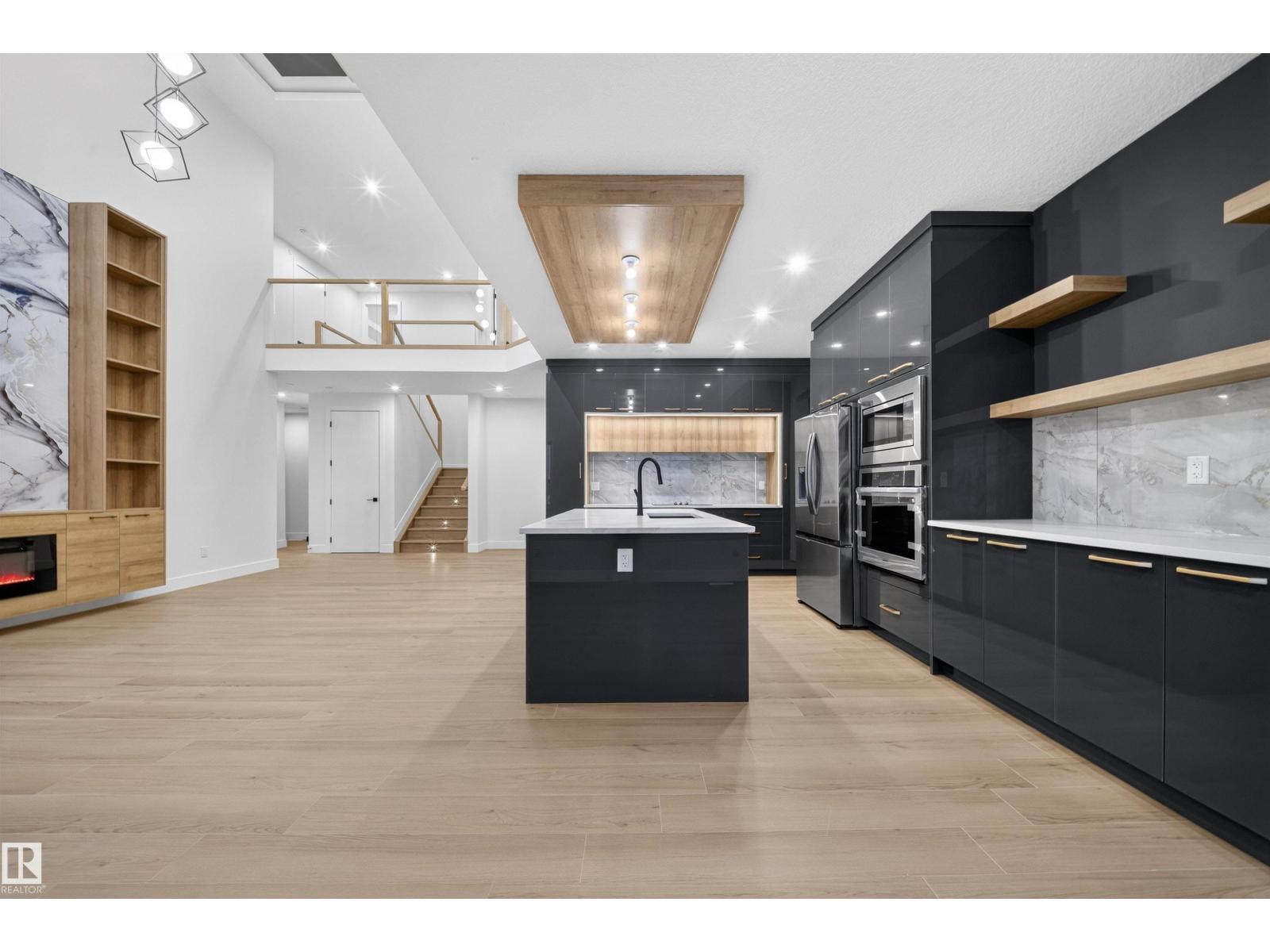5922 19 St Property Photo 12