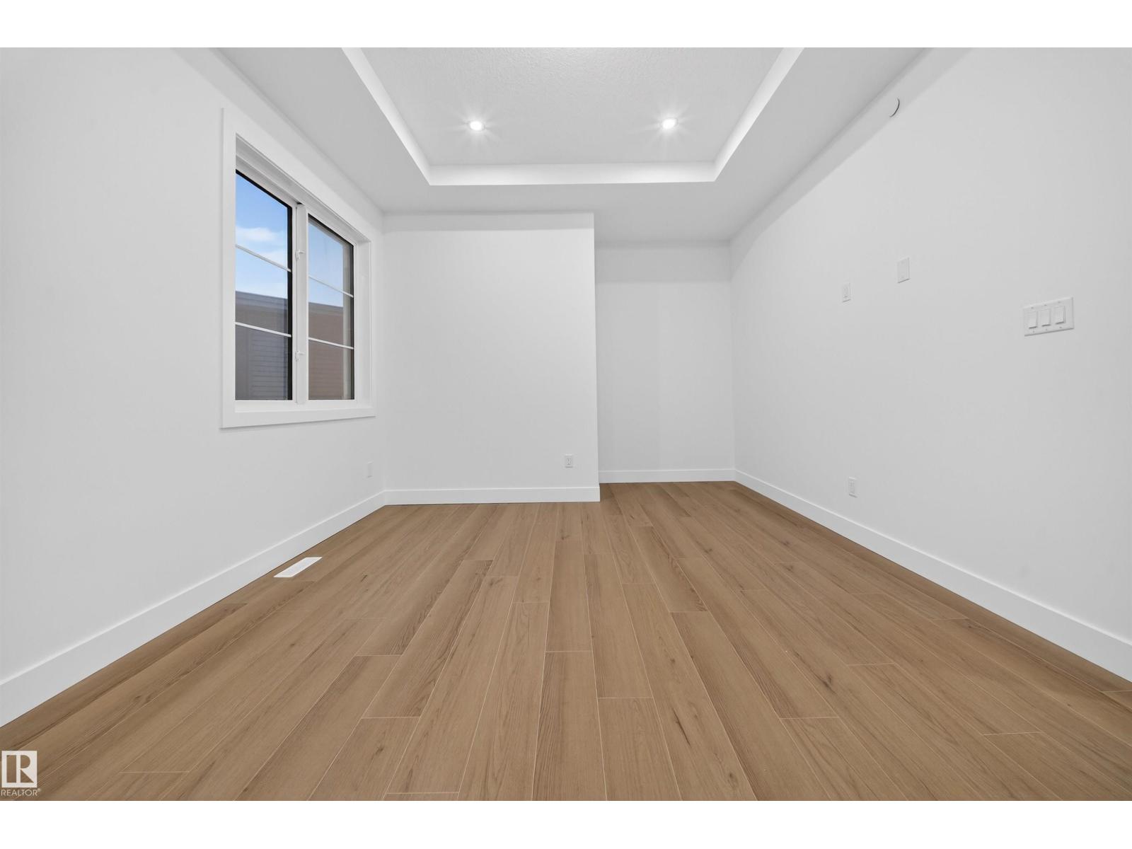 5922 19 St Property Photo 23