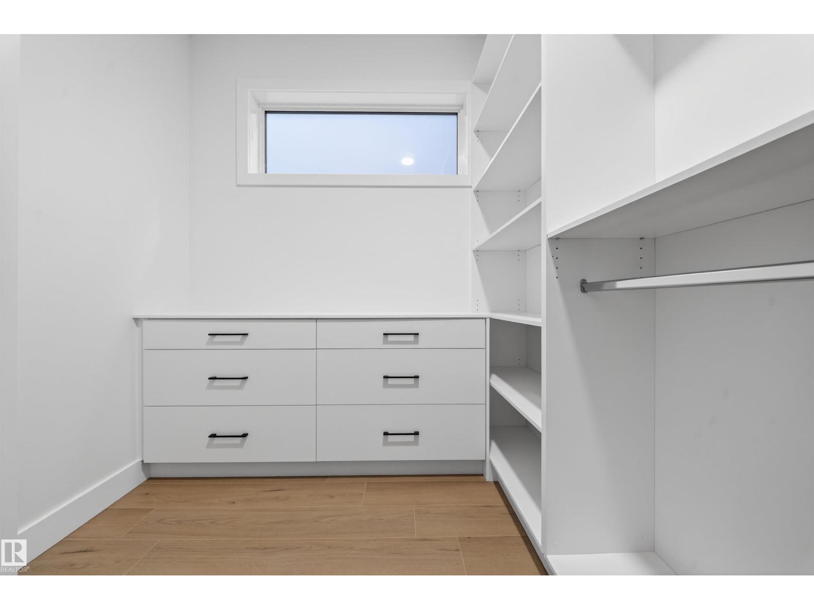 5922 19 St Property Photo 33