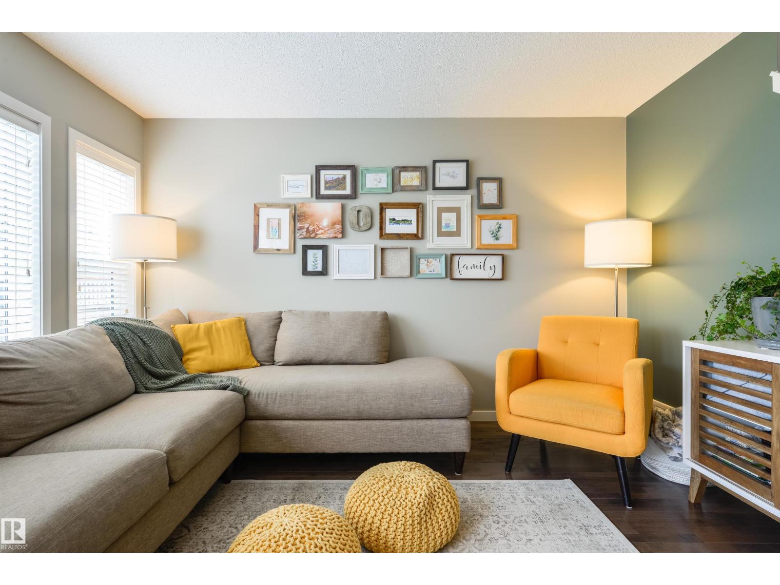 5228 20 Av Sw Property Photo 16