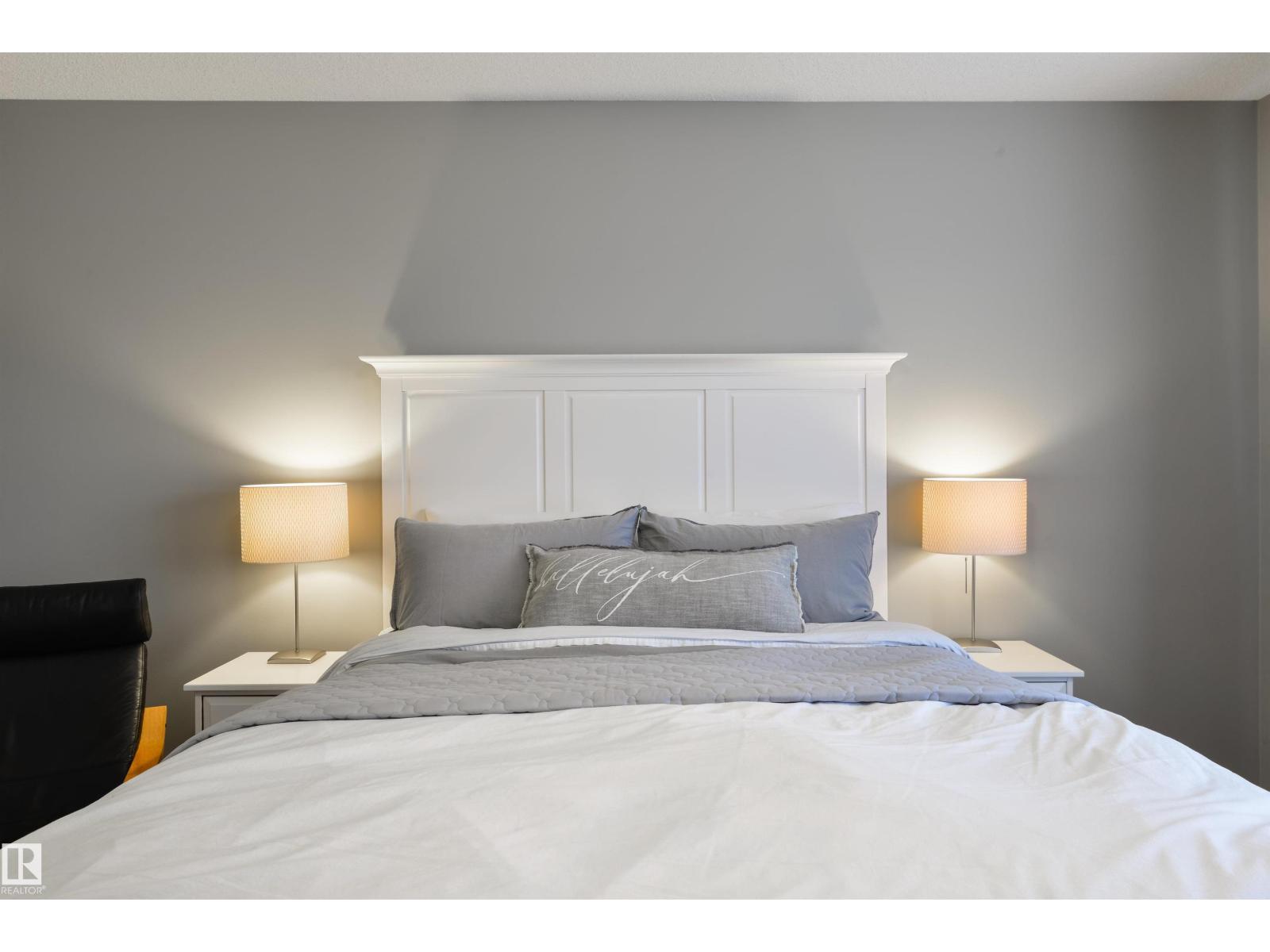 5228 20 Av Sw Property Photo 29