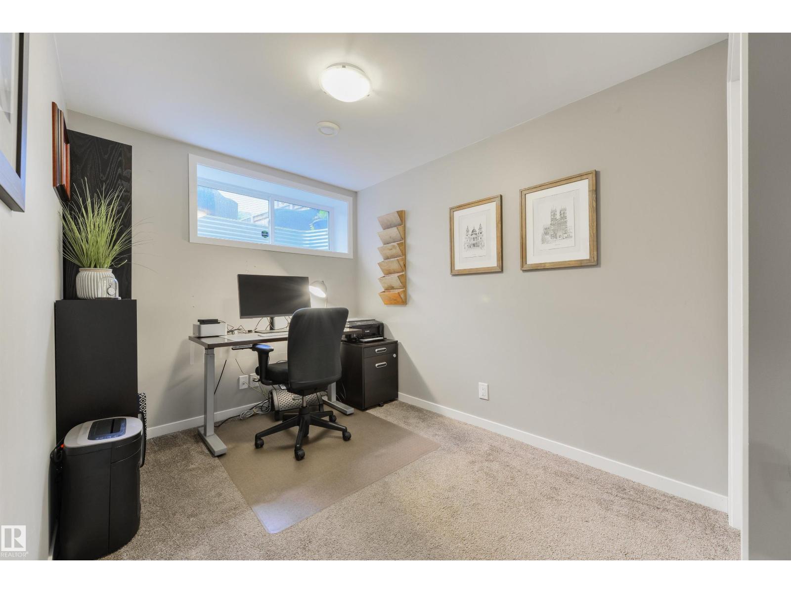 5228 20 Av Sw Property Photo 37