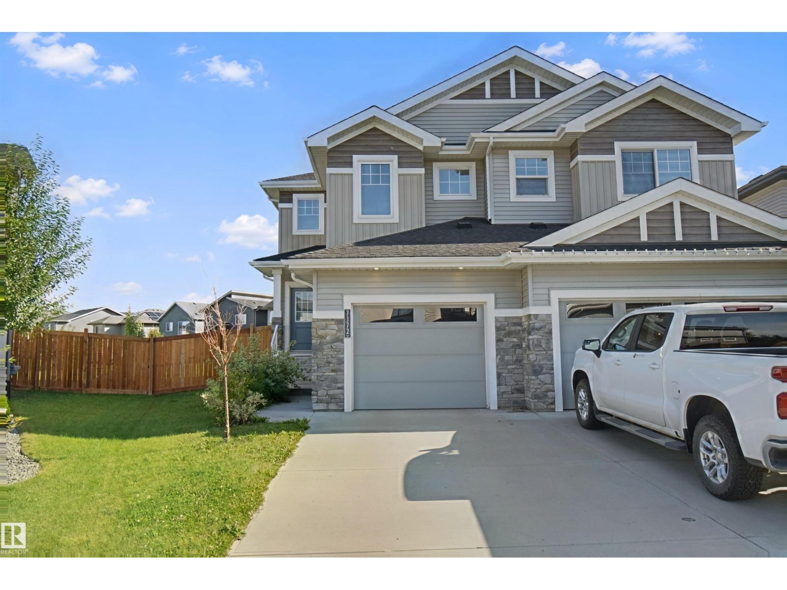 7372 CHIVERS CR SW Property Photo 1