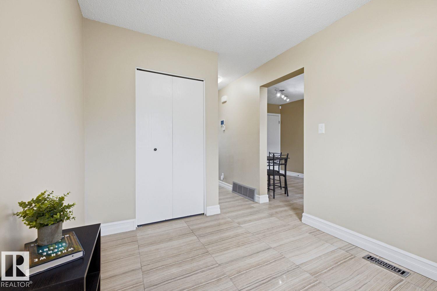 11317 22 Av Nw Property Photo 21