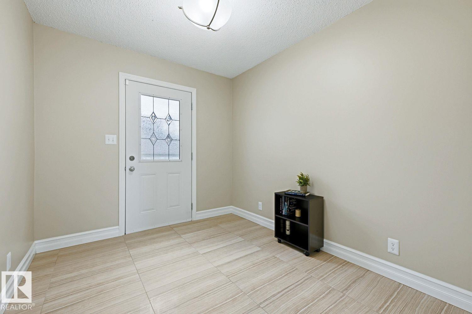 11317 22 Av Nw Property Photo 23