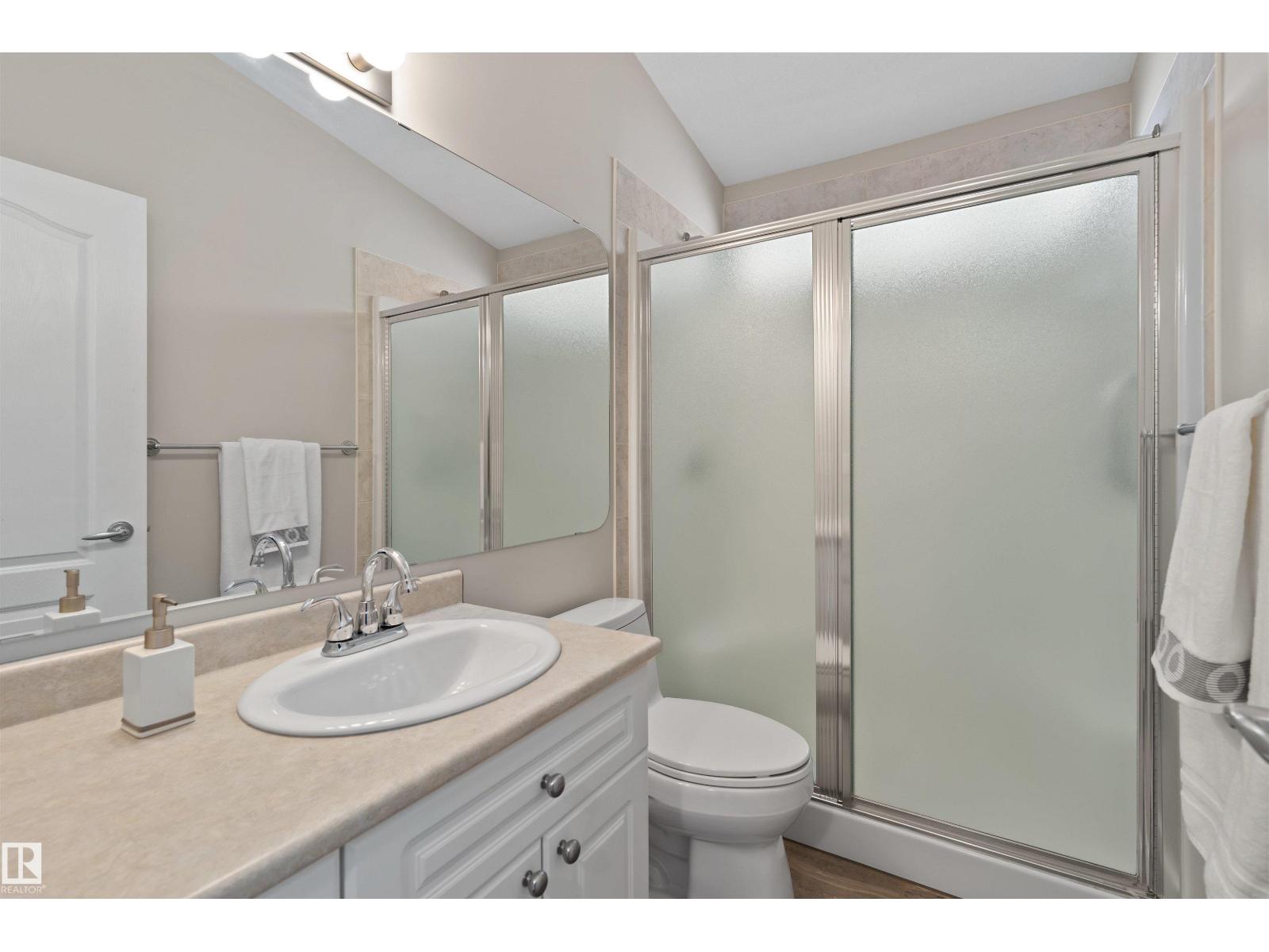 13 Newbury Co Property Photo 20