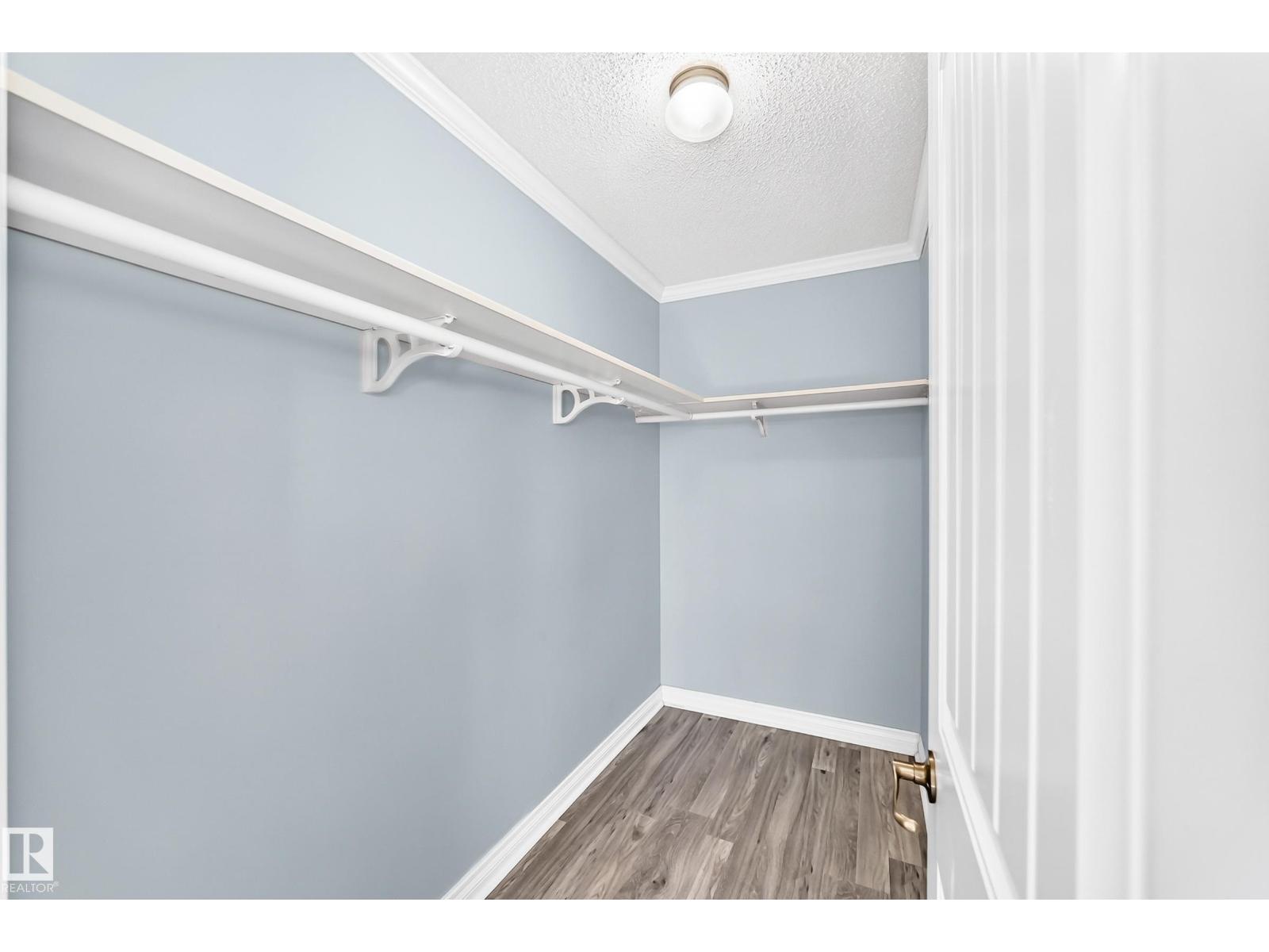 5226 52 St Property Photo 22