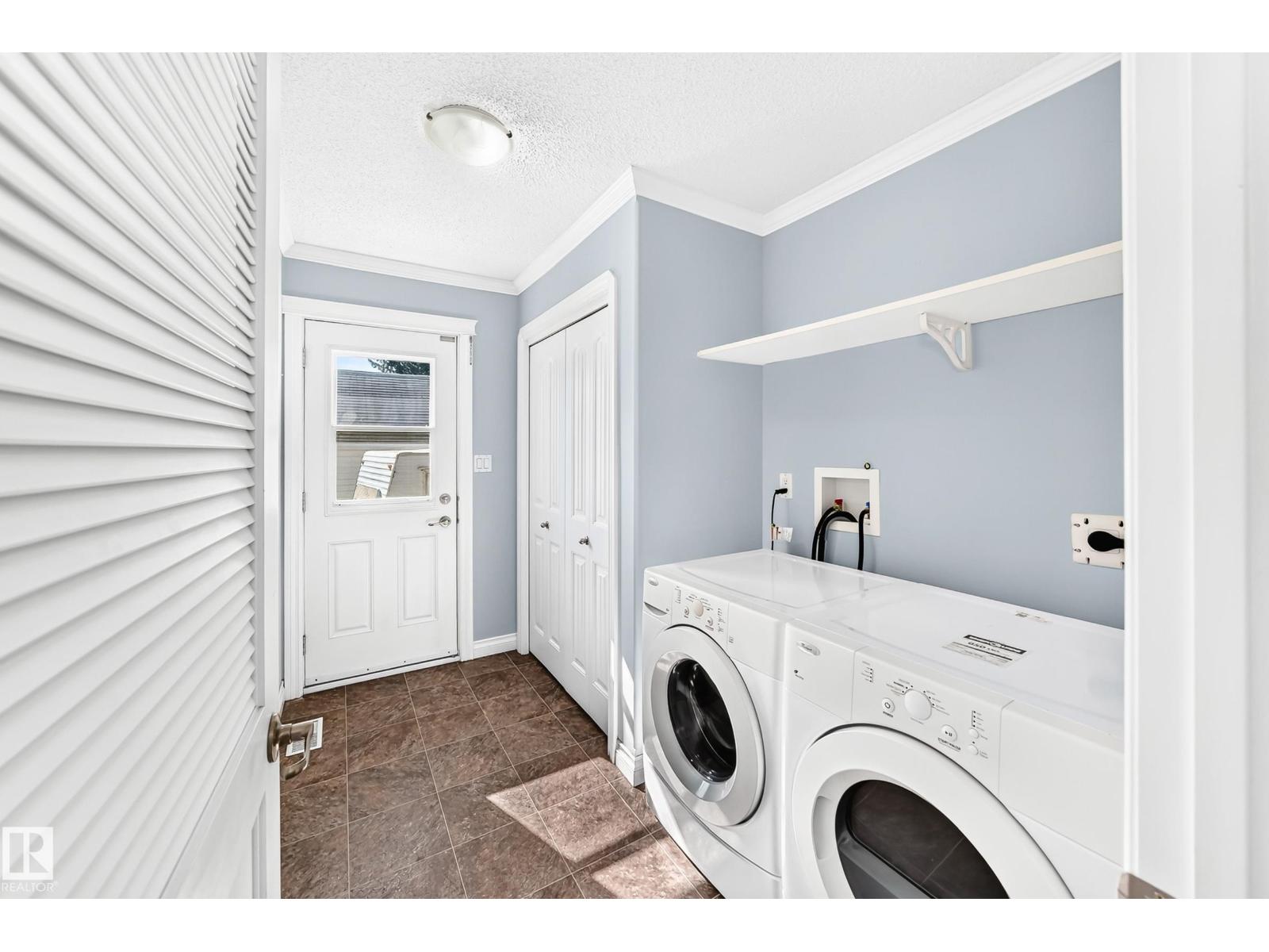5226 52 St Property Photo 31
