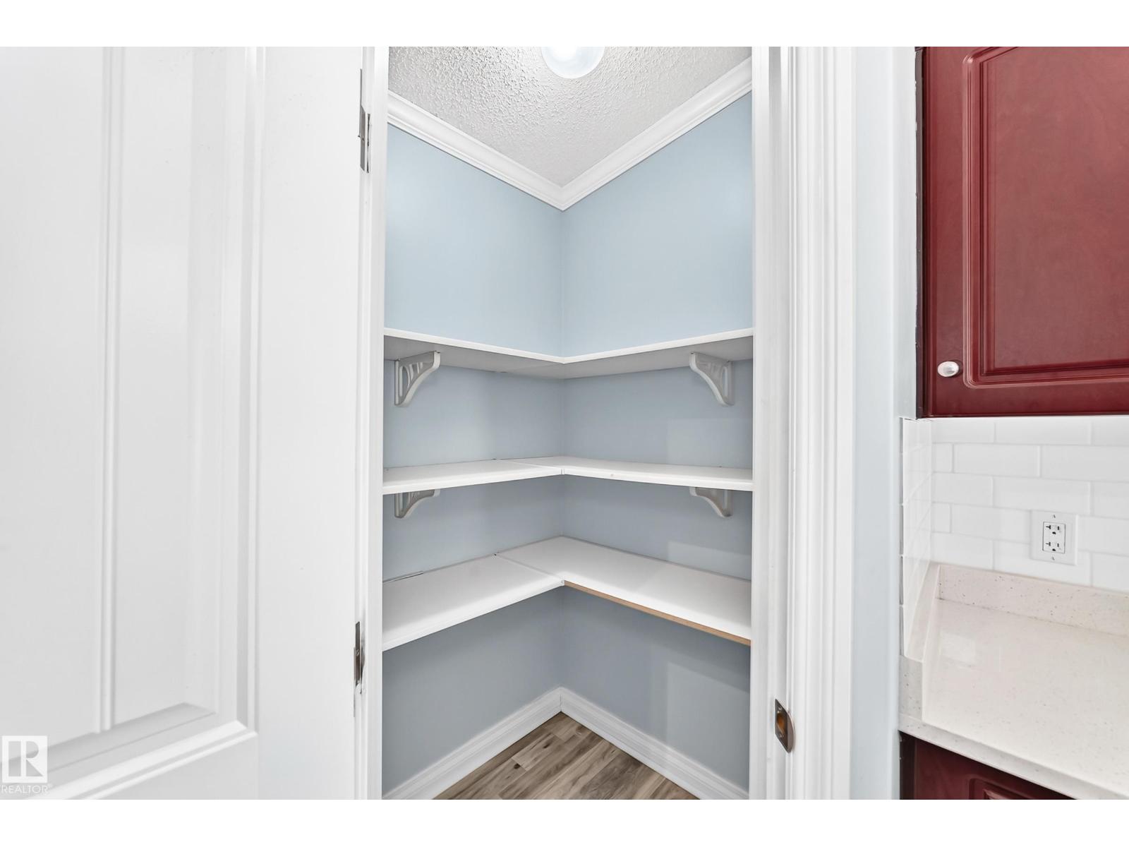 5226 52 St Property Photo 32