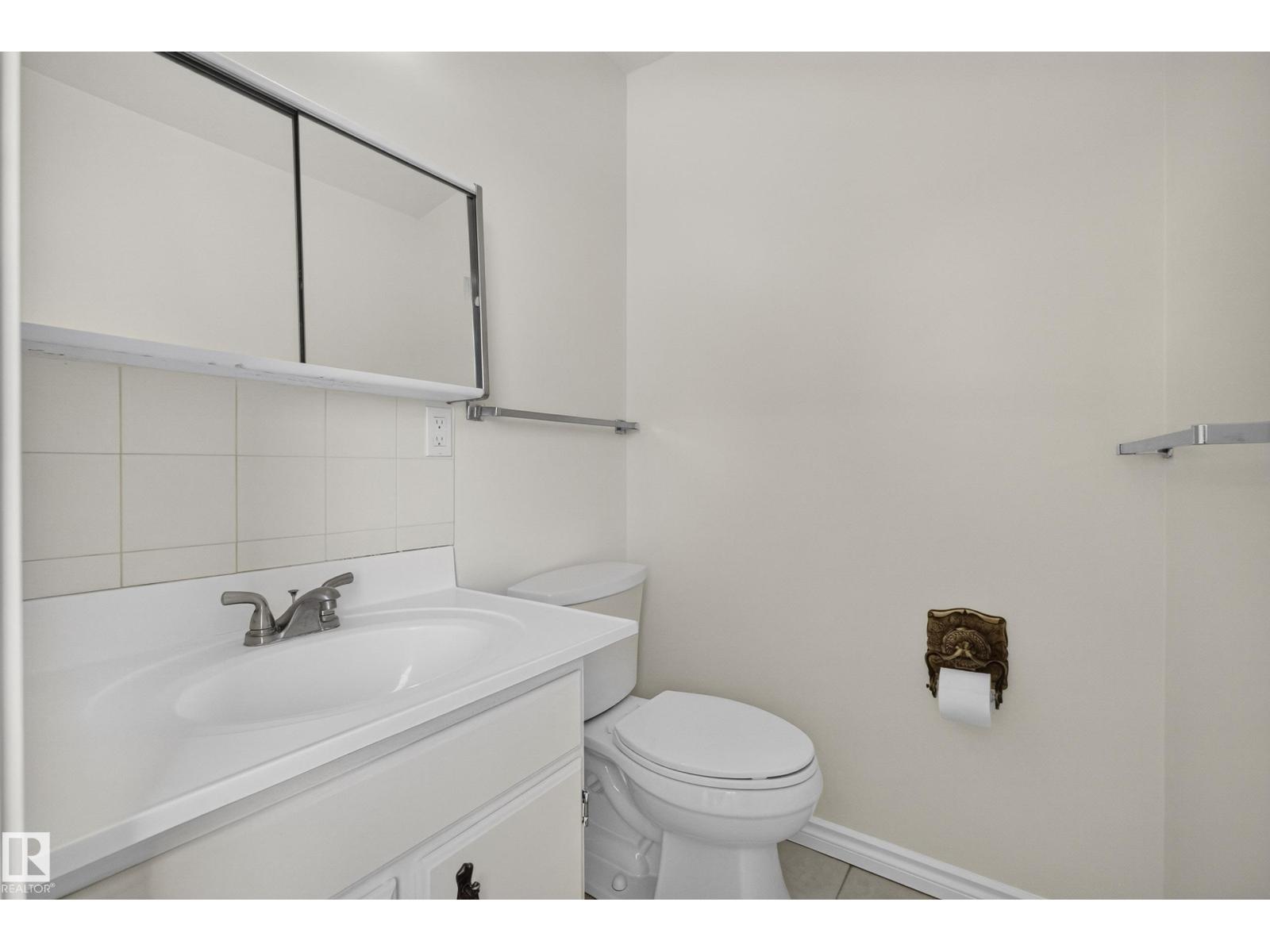 1908 62 St Nw Property Photo 18