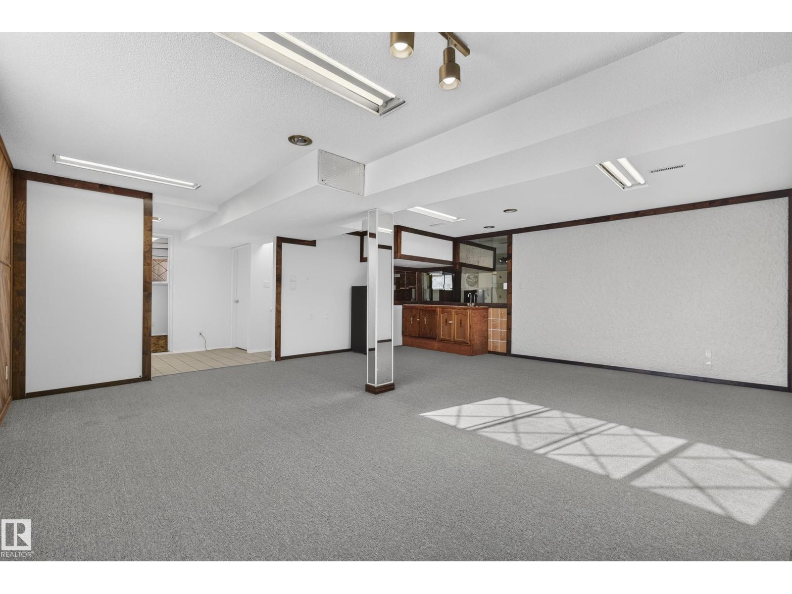1908 62 St Nw Property Photo 26