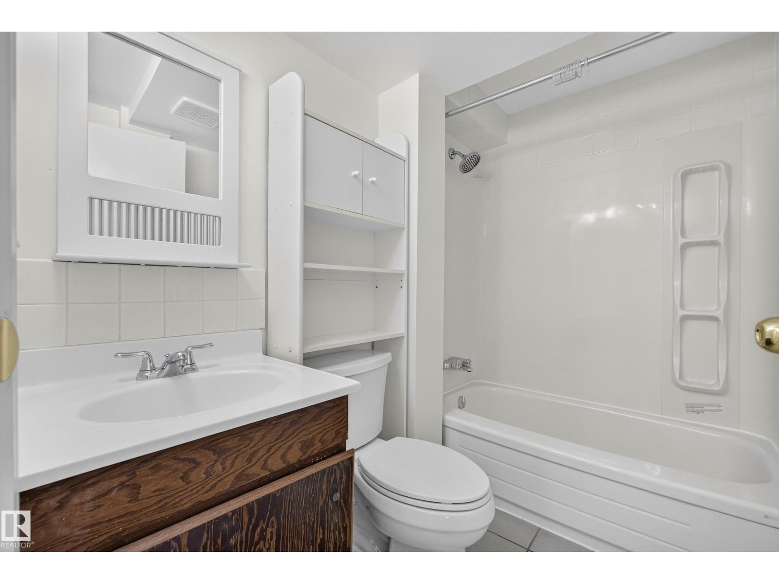 1908 62 St Nw Property Photo 32