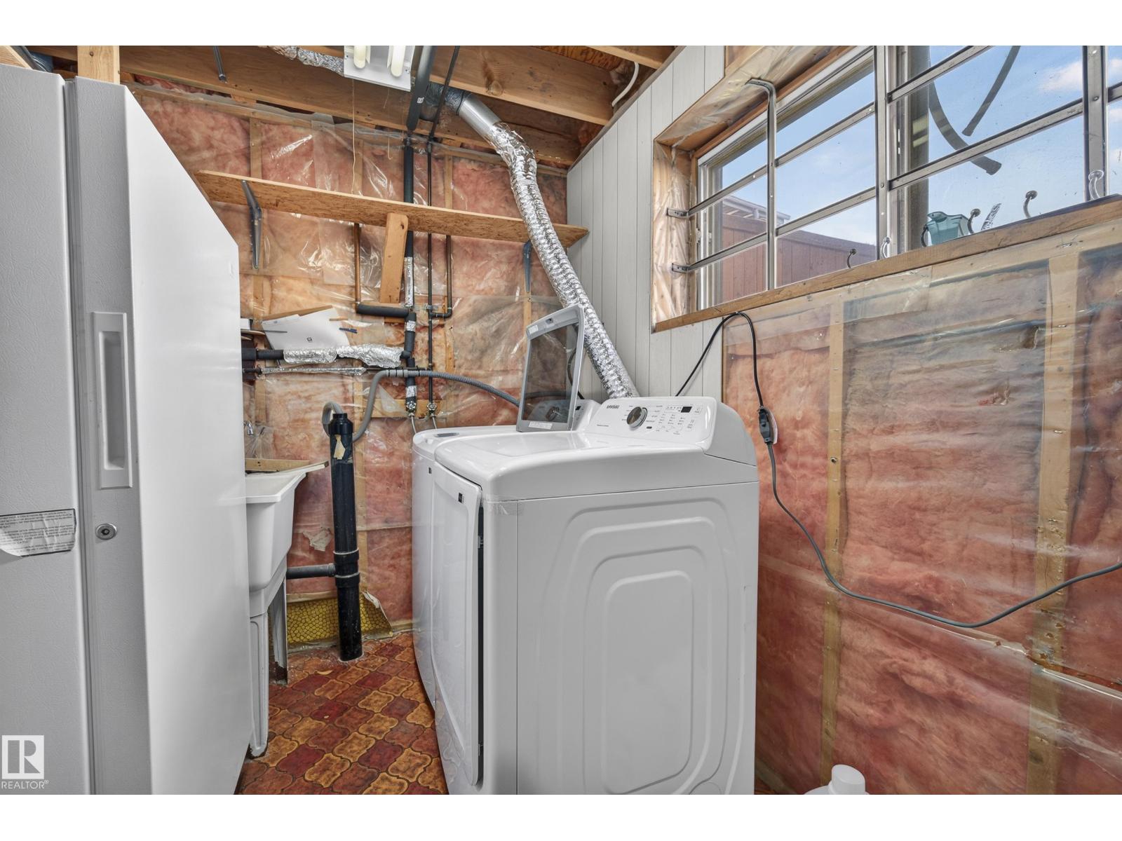 1908 62 St Nw Property Photo 33