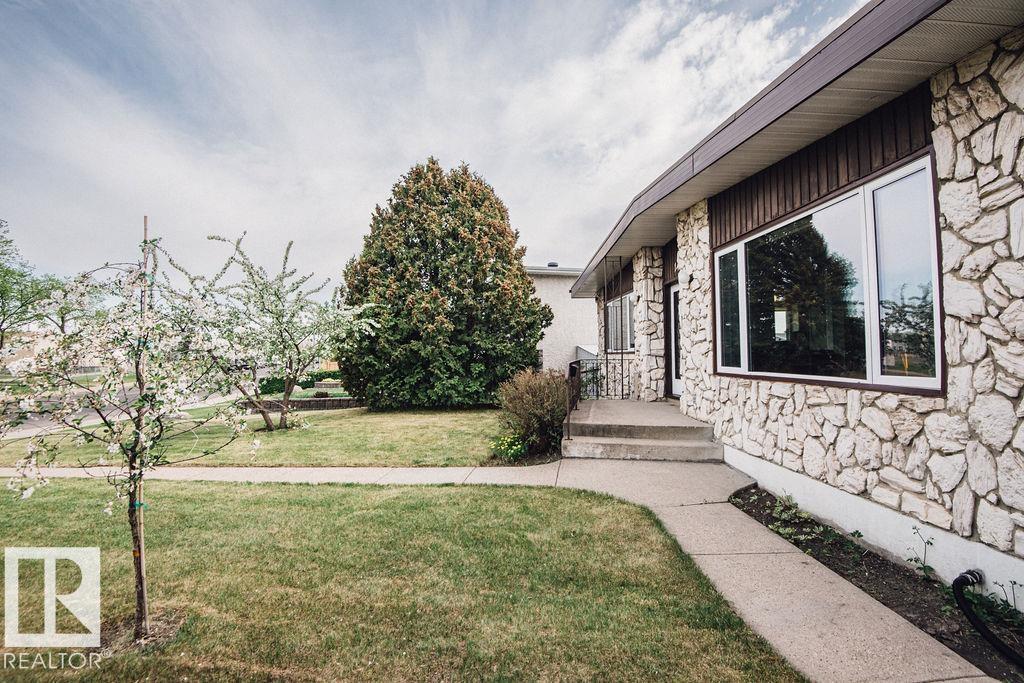 14916 94 St Nw Property Photo 5