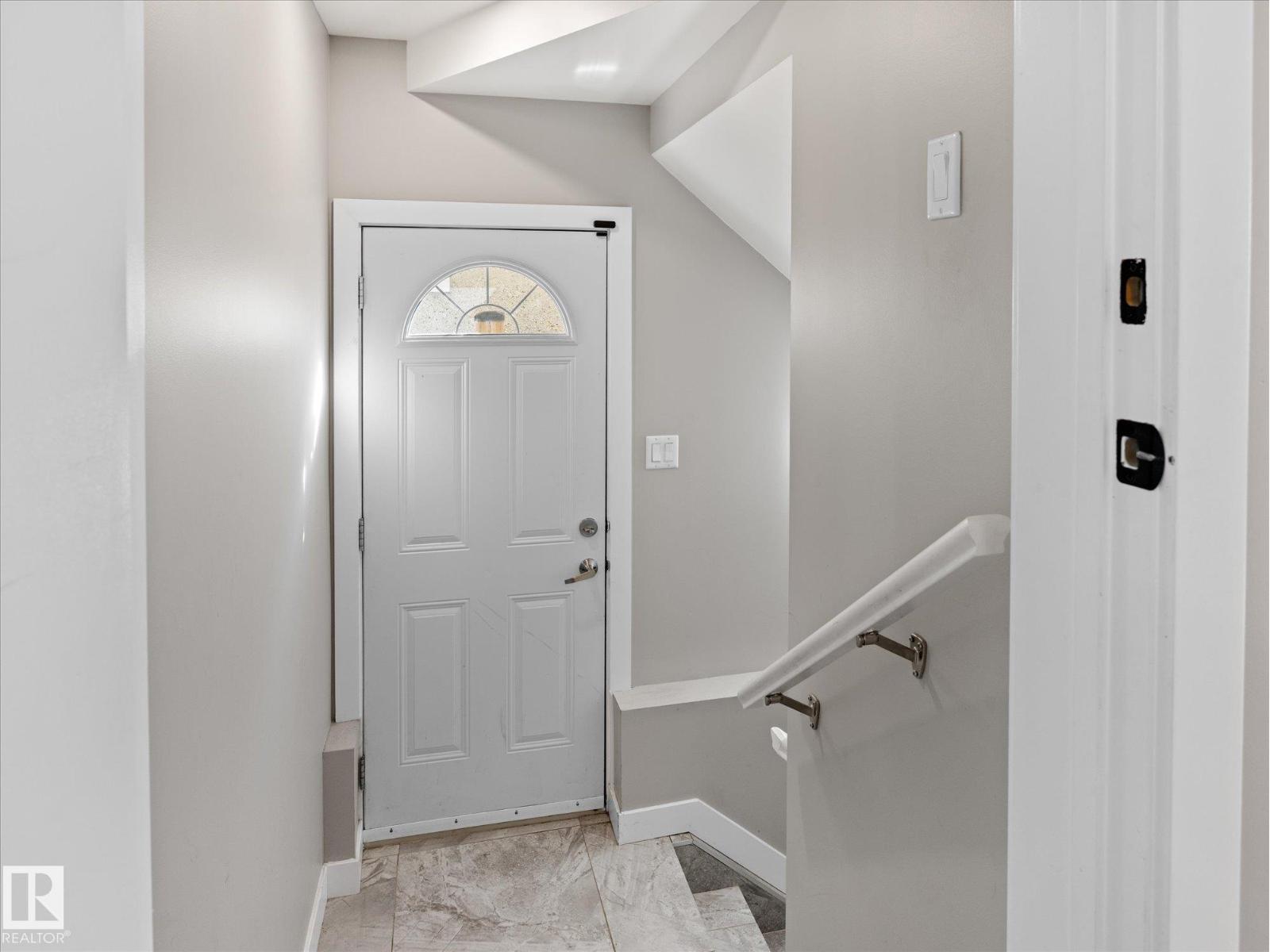 10625 96 St Nw Property Photo 16