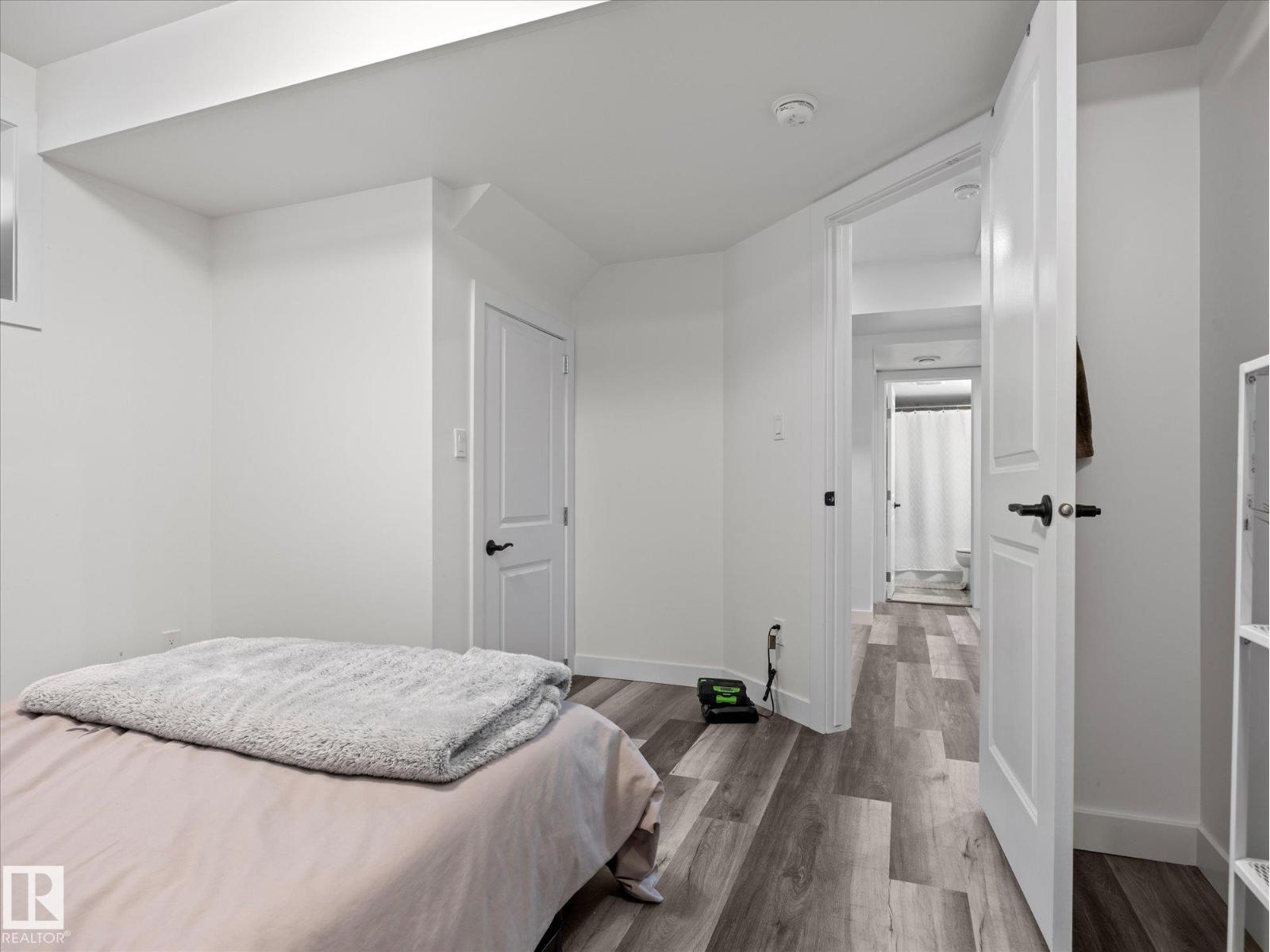 10625 96 St Nw Property Photo 24