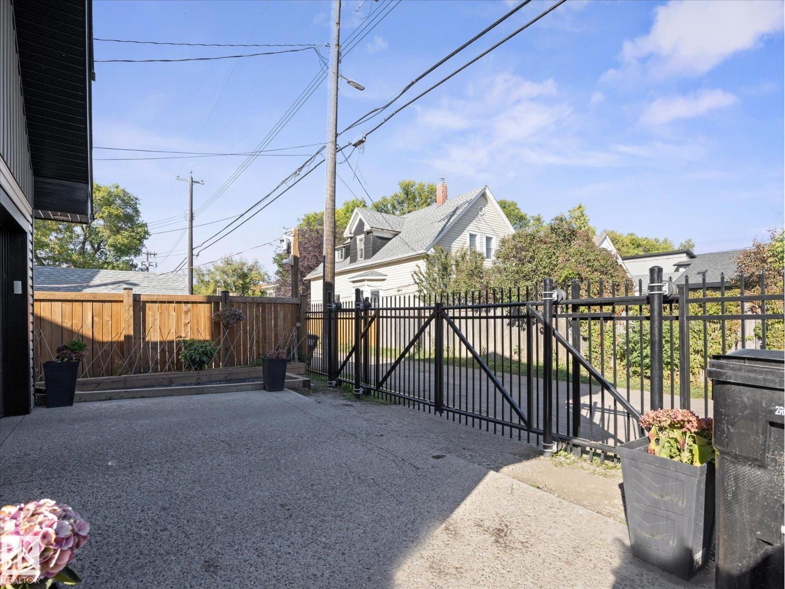 10625 96 St Nw Property Photo 44