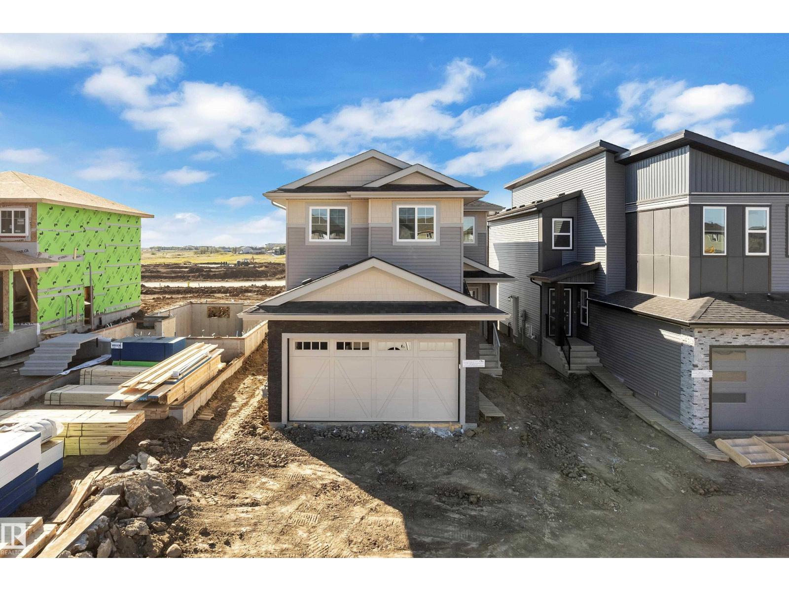 3814 39 St Property Photo 2