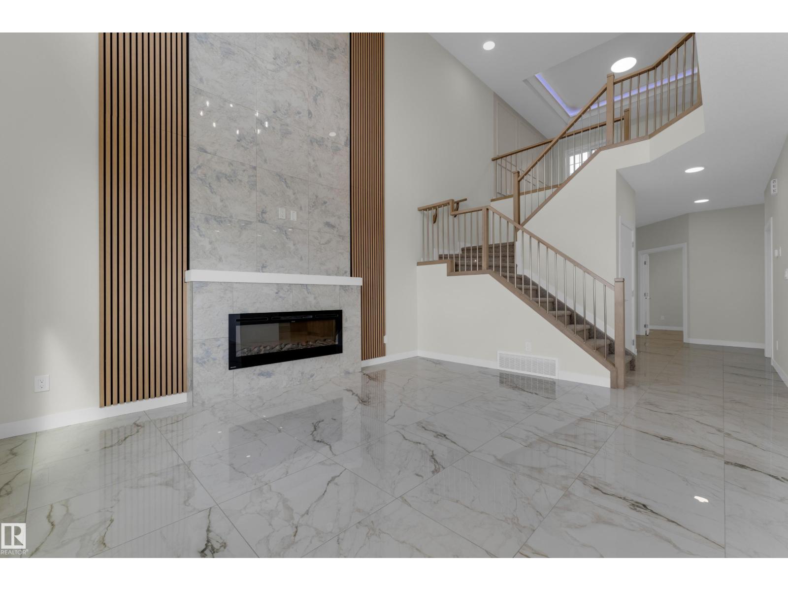 3814 39 St Property Photo 12