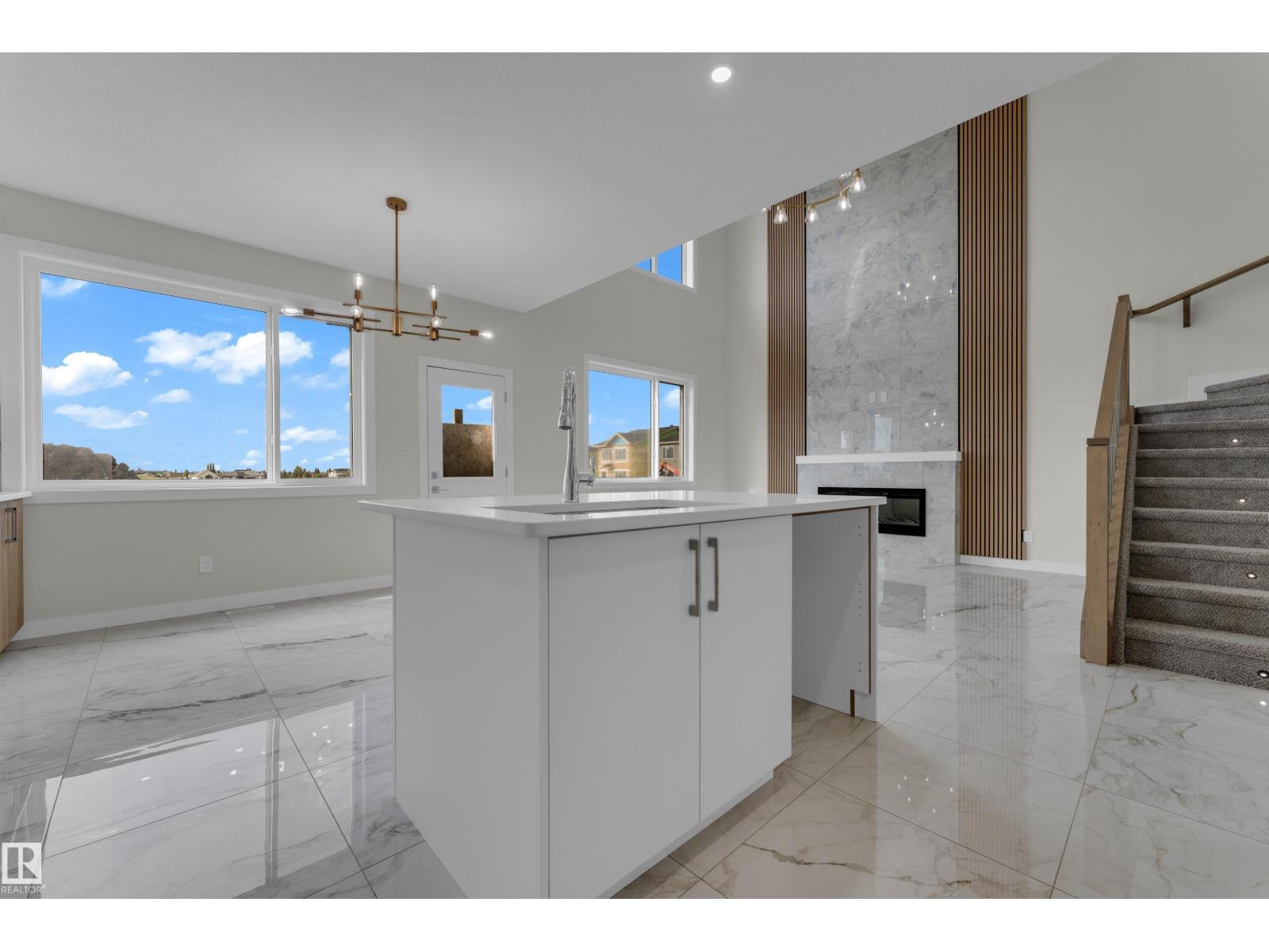 3814 39 St Property Photo 16