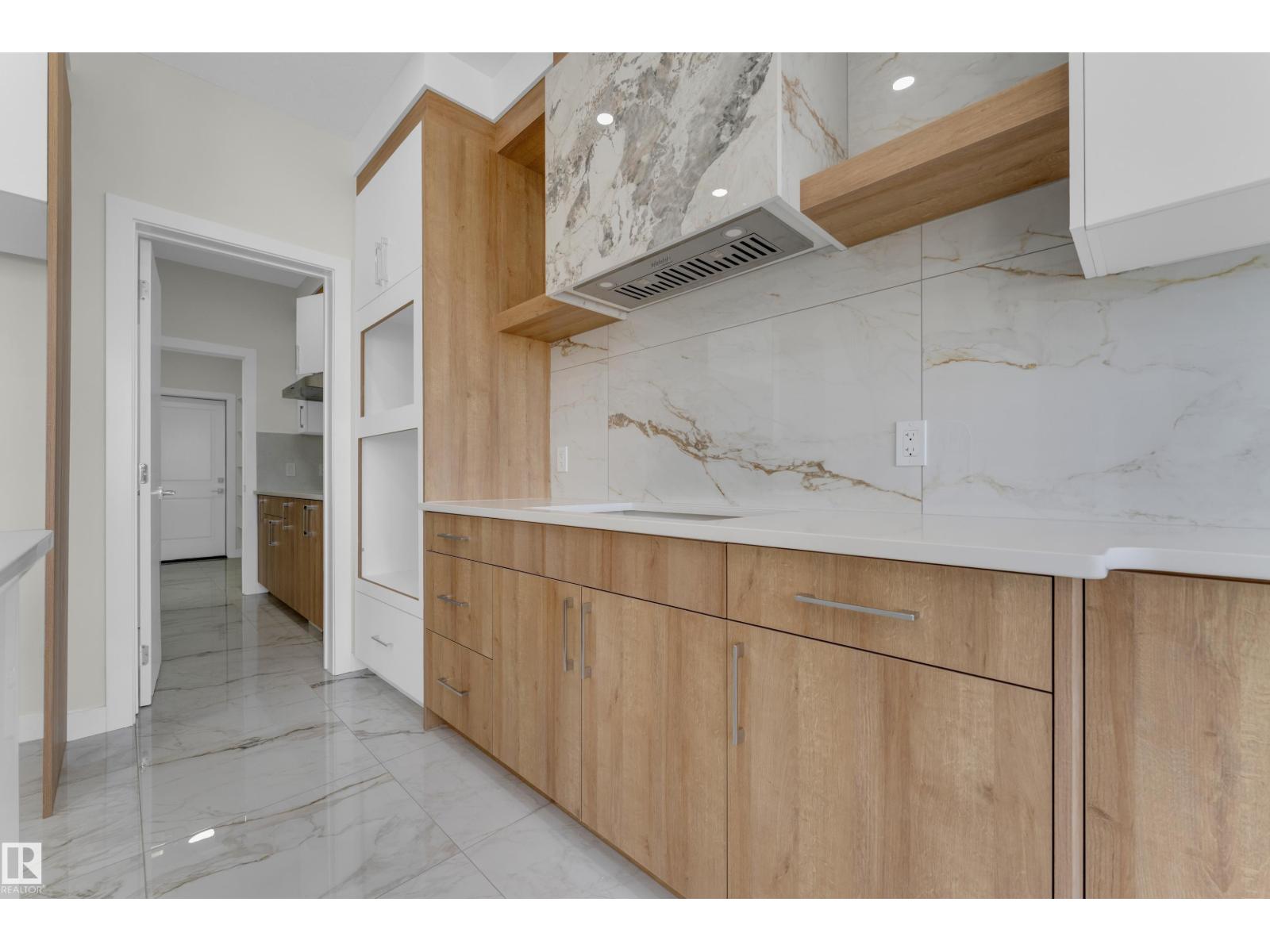 3814 39 St Property Photo 19
