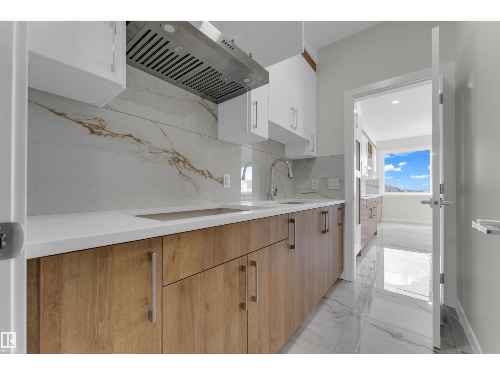 3814 39 St Property Photo 20