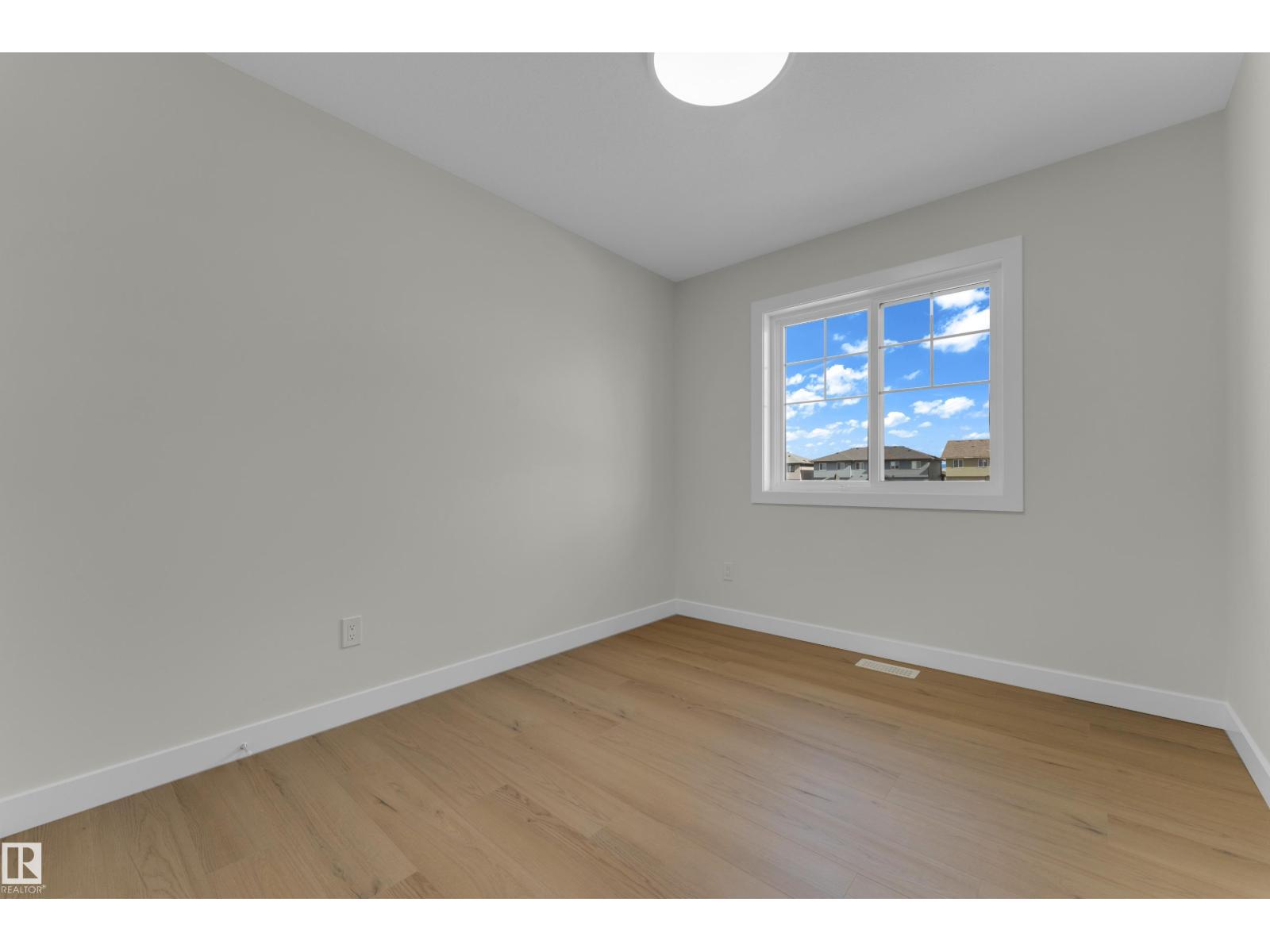 3814 39 St Property Photo 26