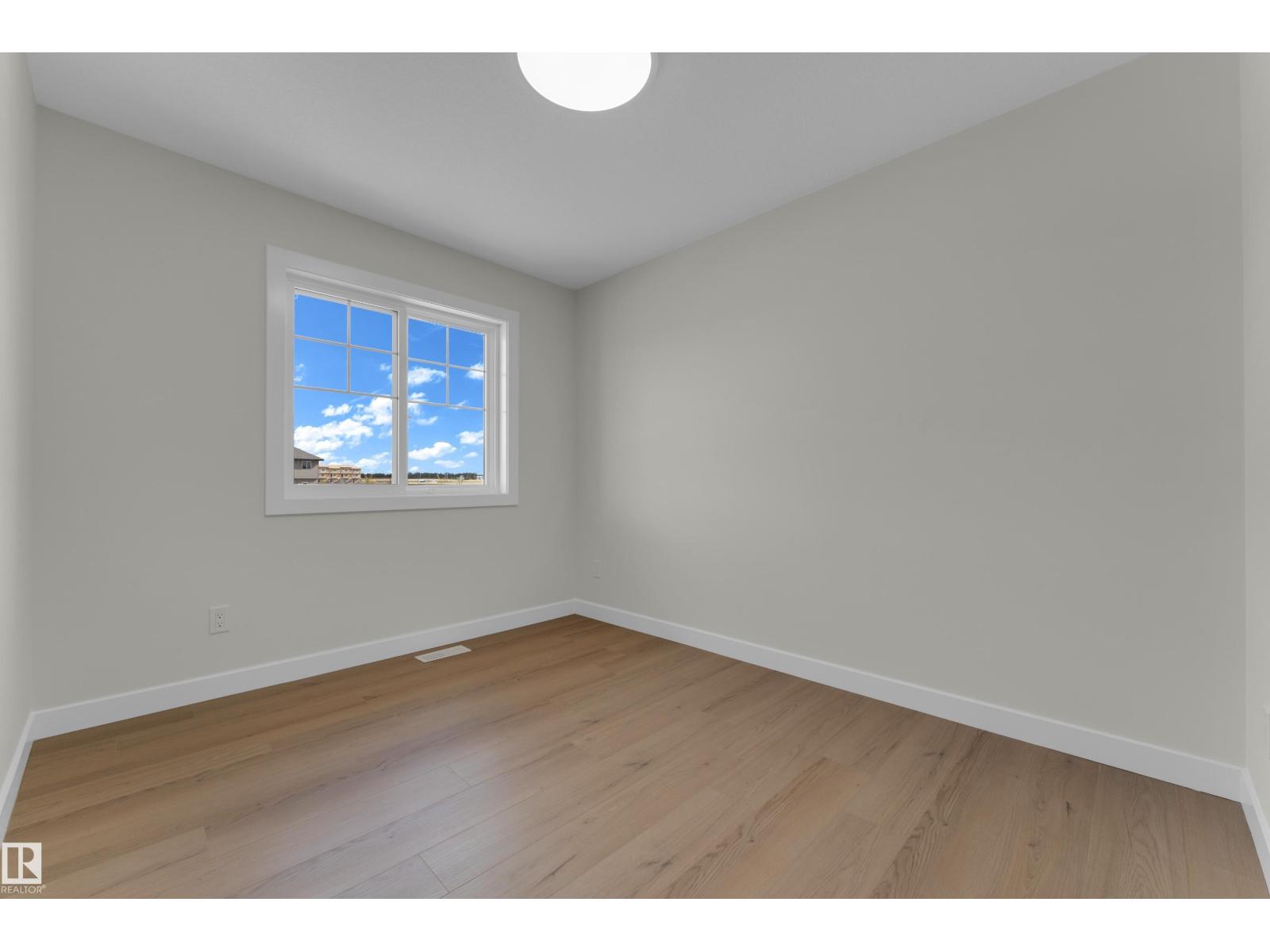 3814 39 St Property Photo 31