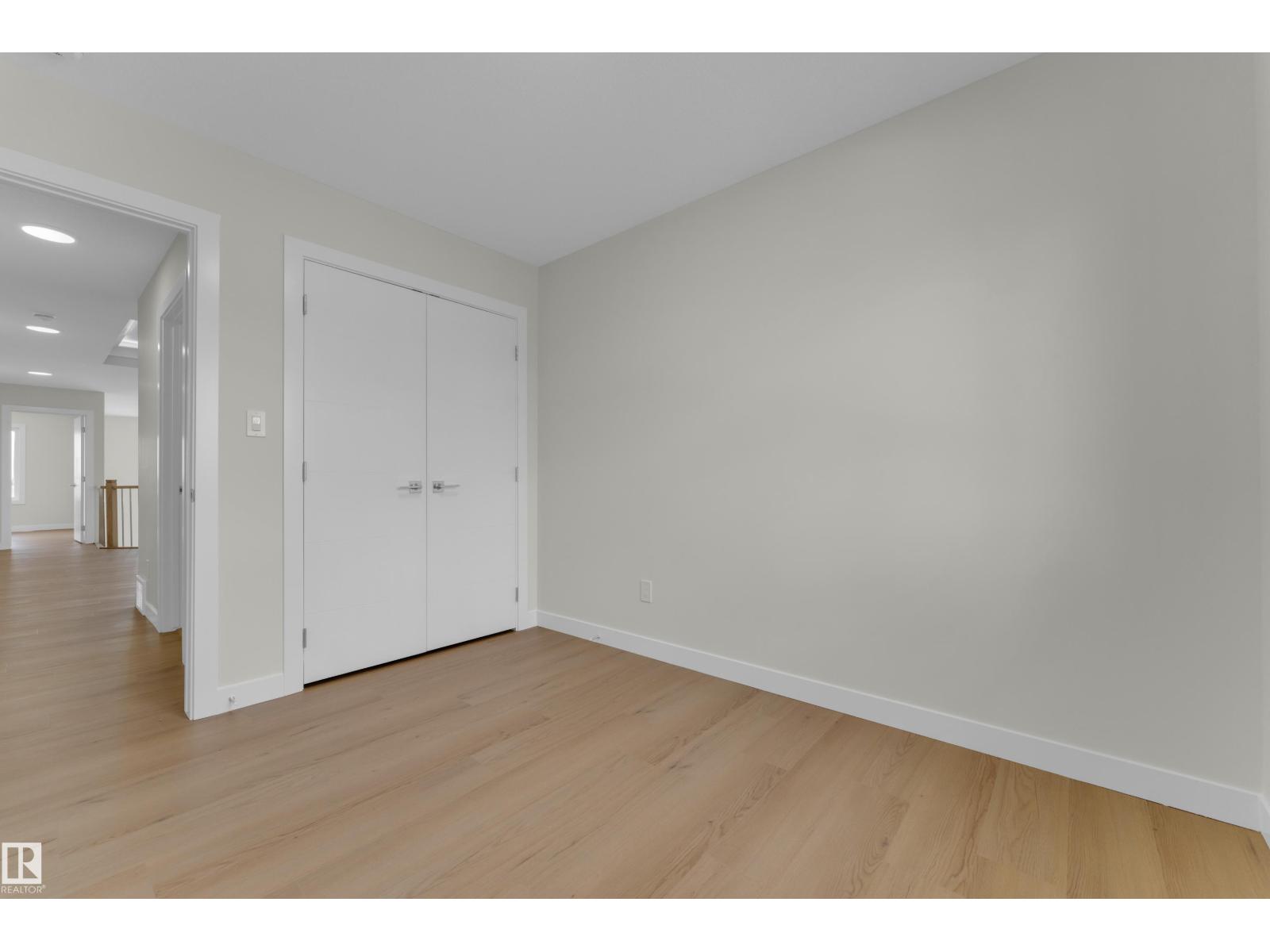 3814 39 St Property Photo 32