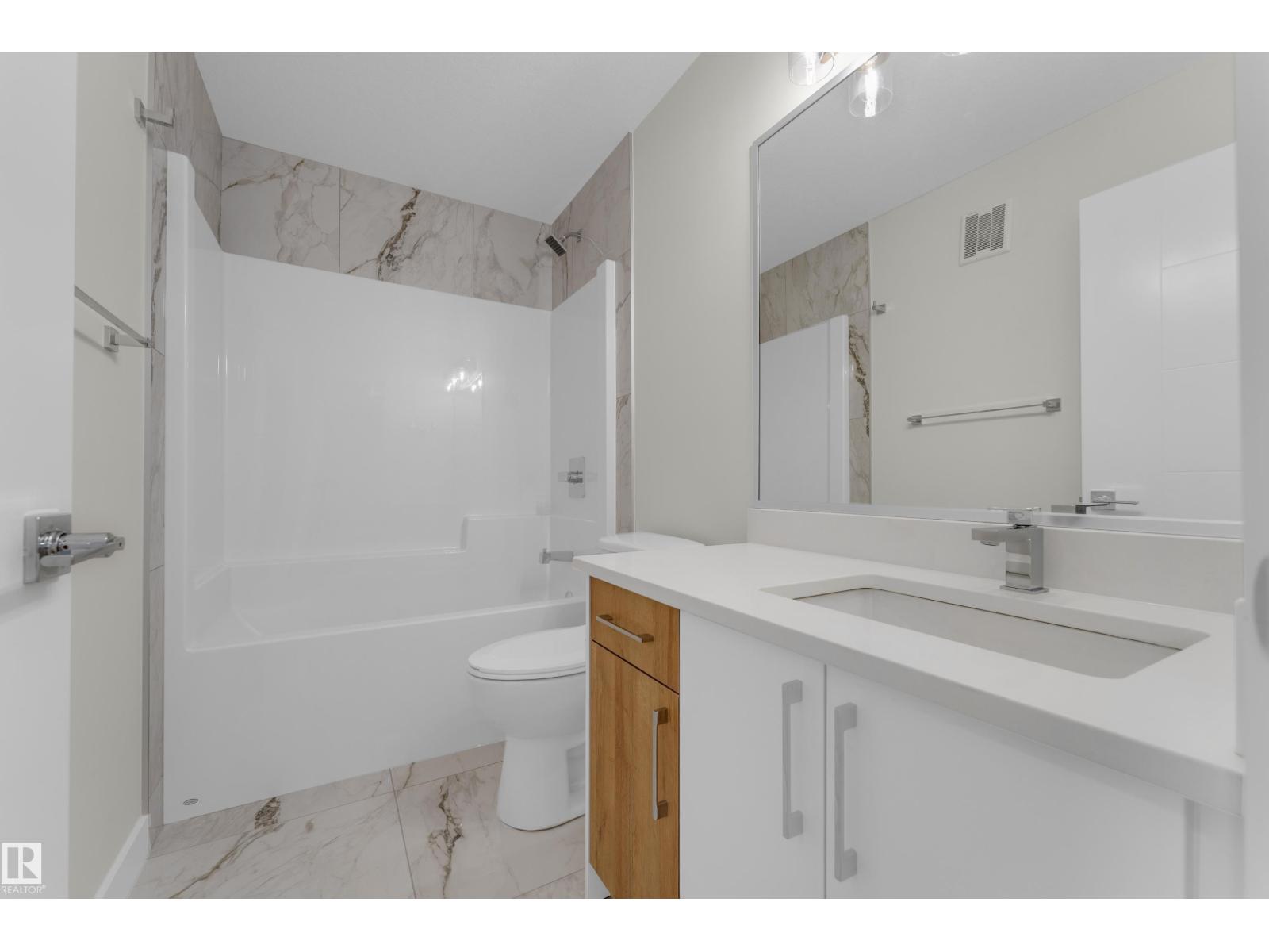 3814 39 St Property Photo 34