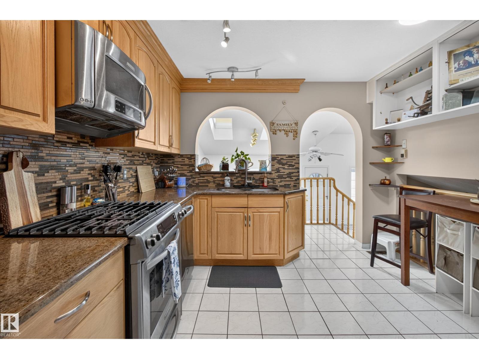 2812 35 St Nw Property Photo 12