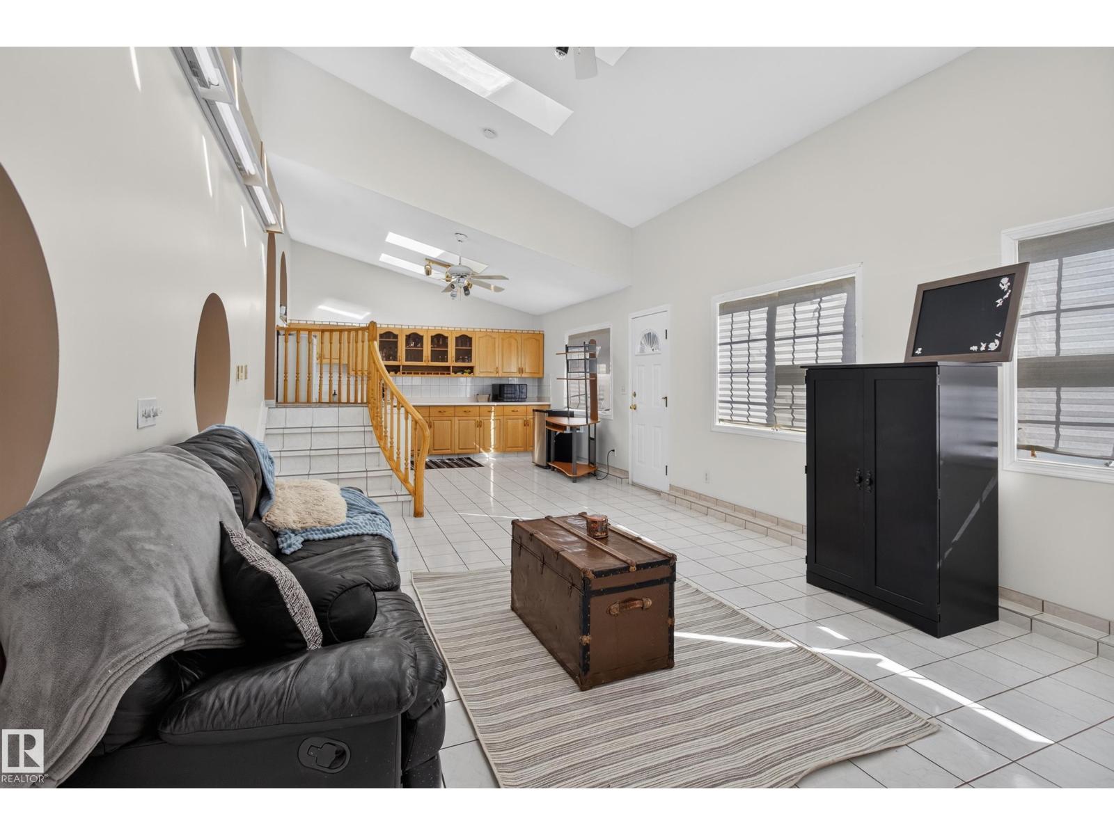 2812 35 St Nw Property Photo 25