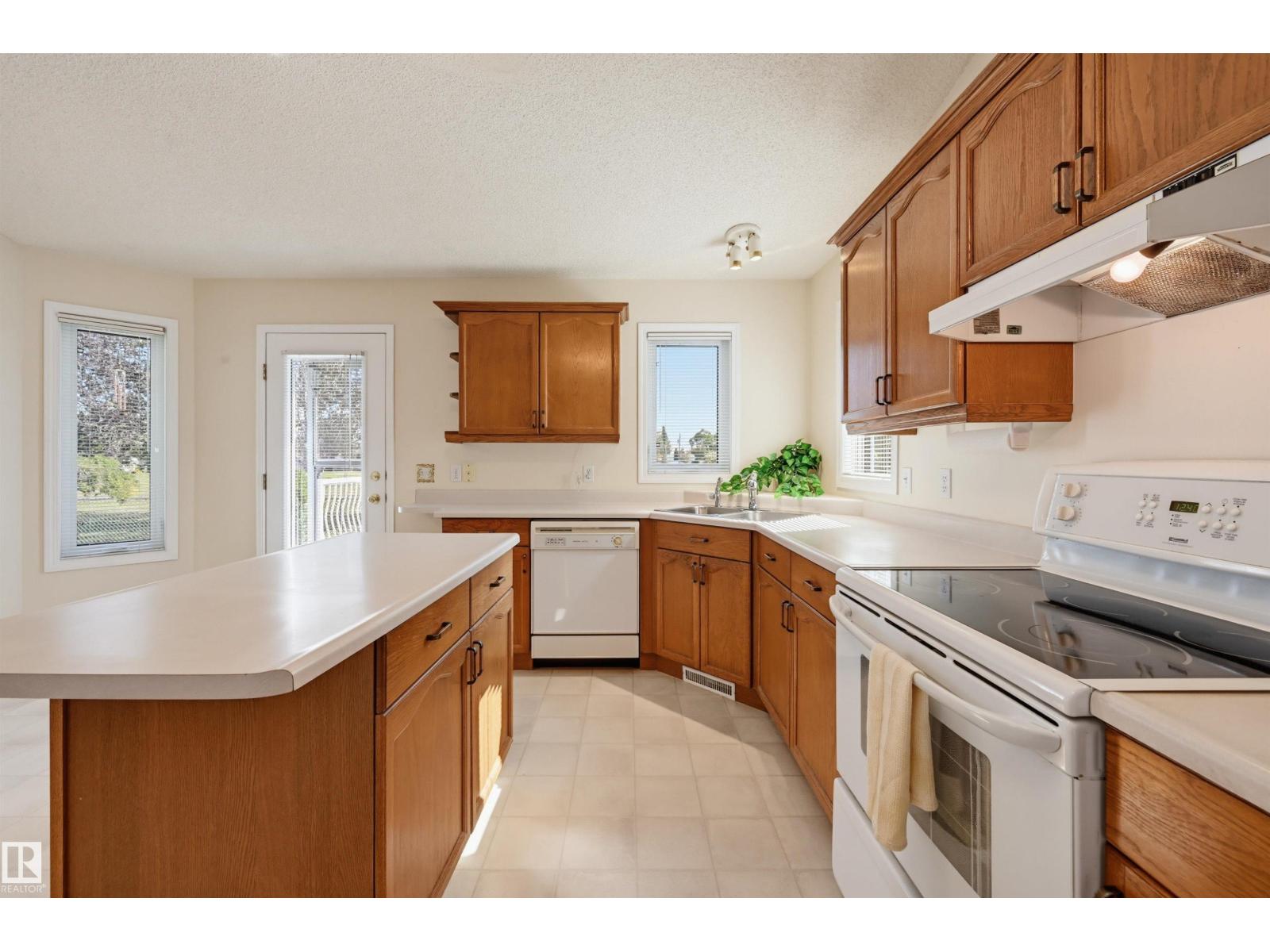 13709 131 Av Nw Property Photo 18