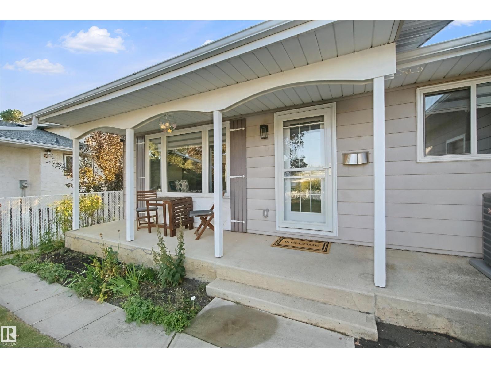 3508 106a St Nw Property Photo 3