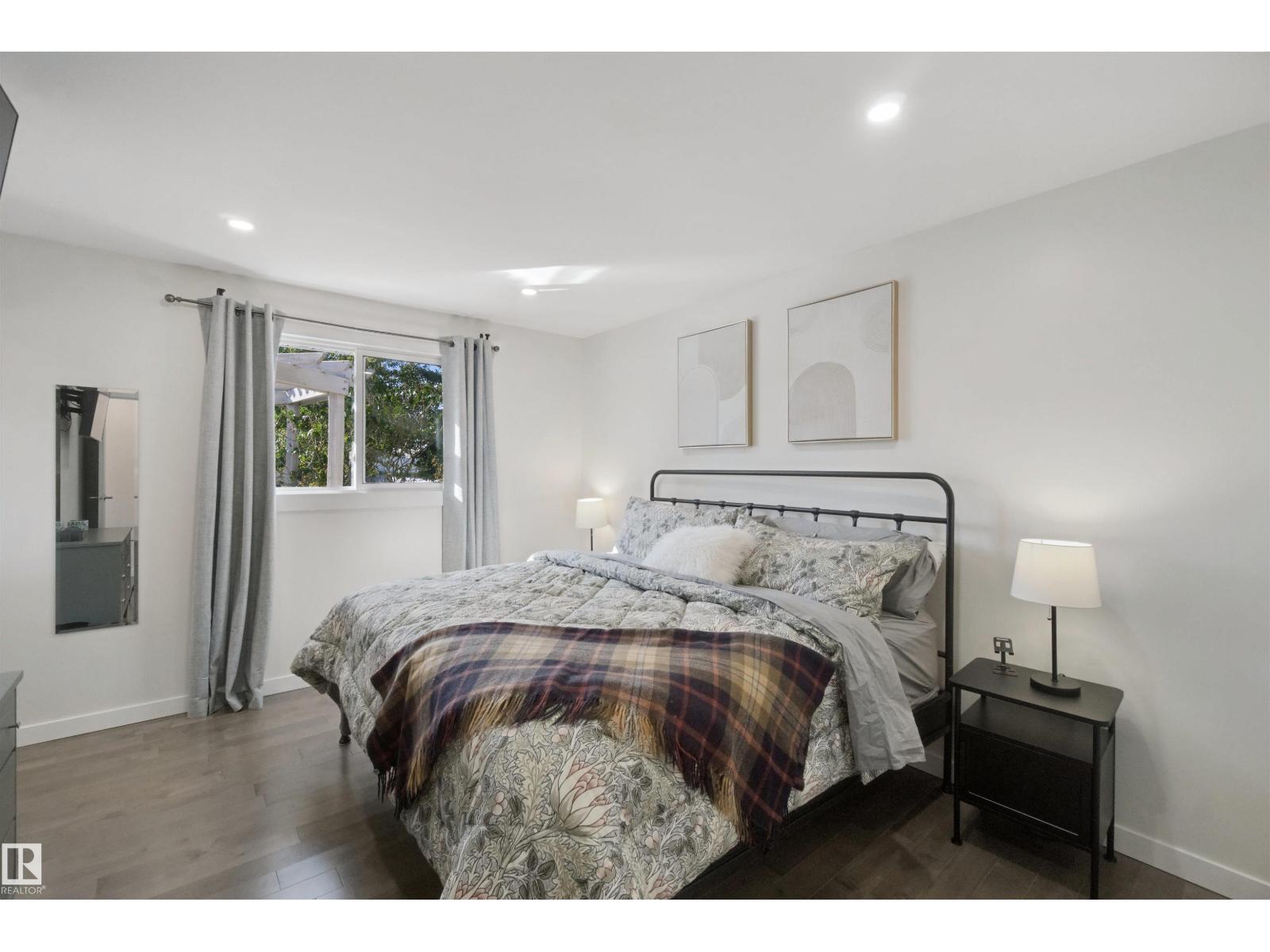 3508 106a St Nw Property Photo 24