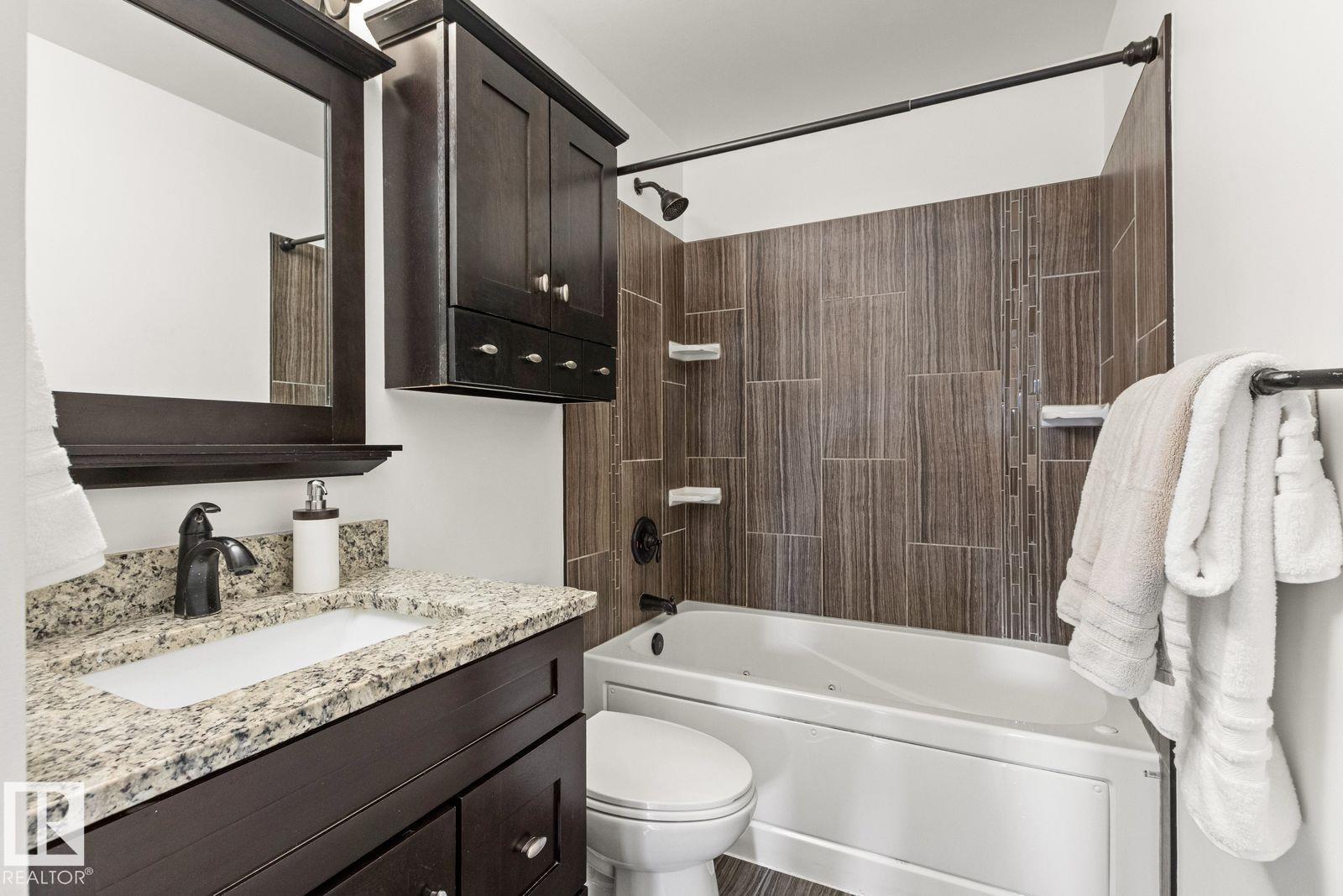 5208 10 Av Nw Property Photo 32