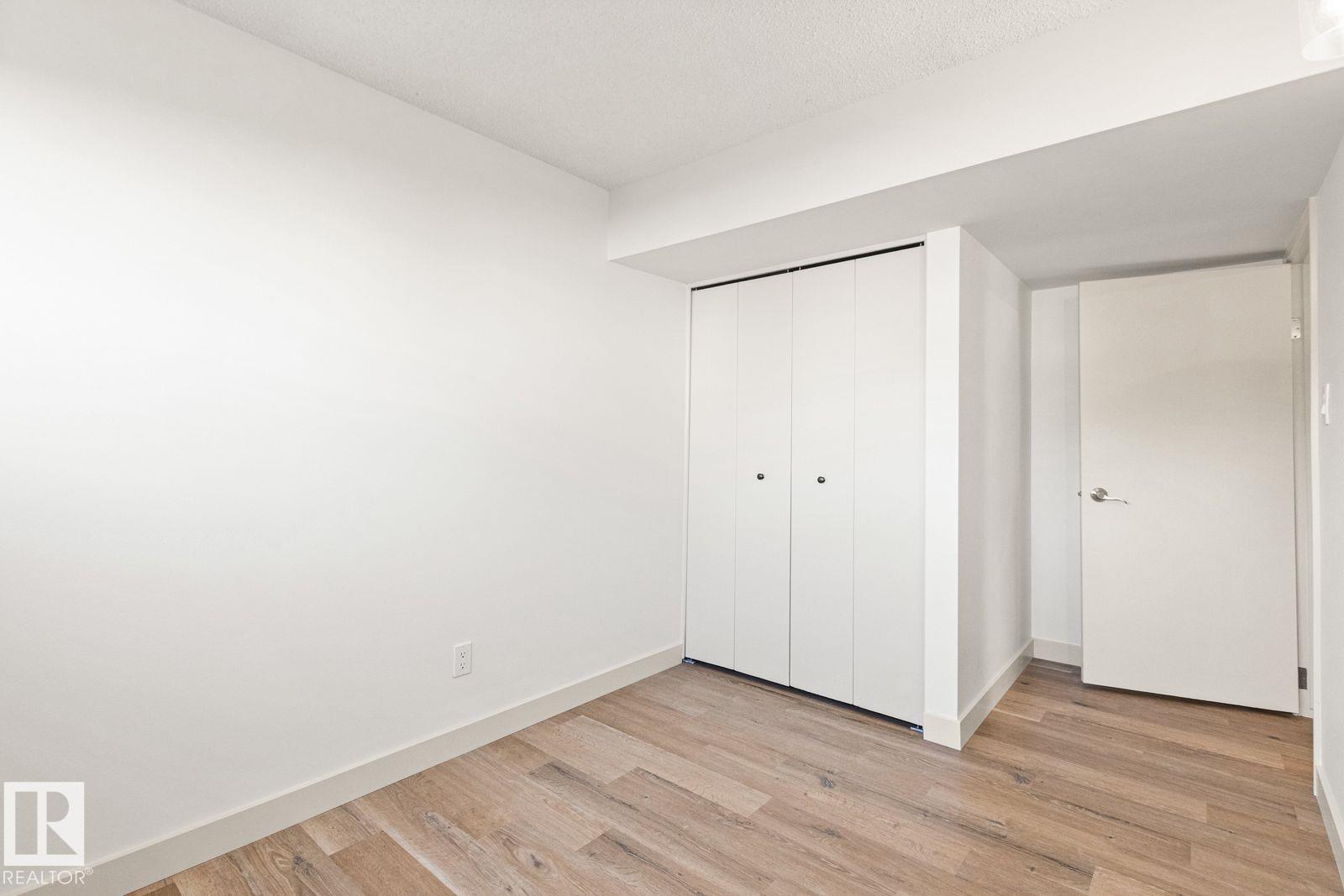 5208 10 Av Nw Property Photo 45