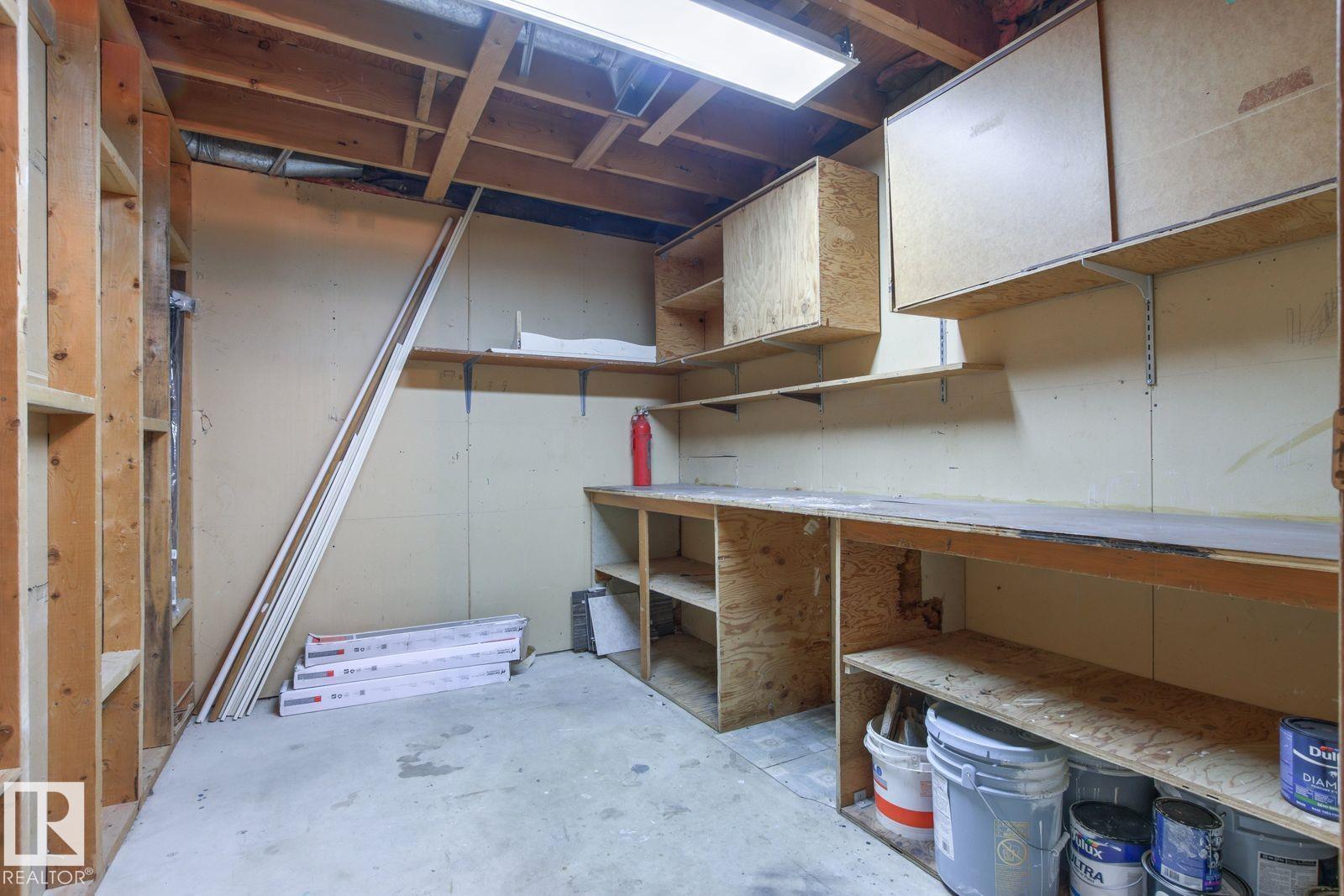 5208 10 Av Nw Property Photo 51