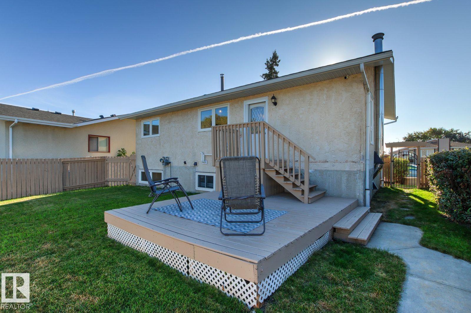 5208 10 Av Nw Property Photo 56