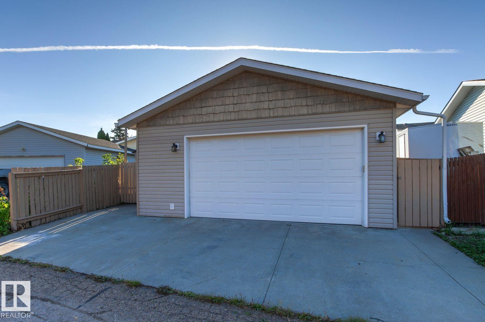 5208 10 Av Nw Property Photo 59