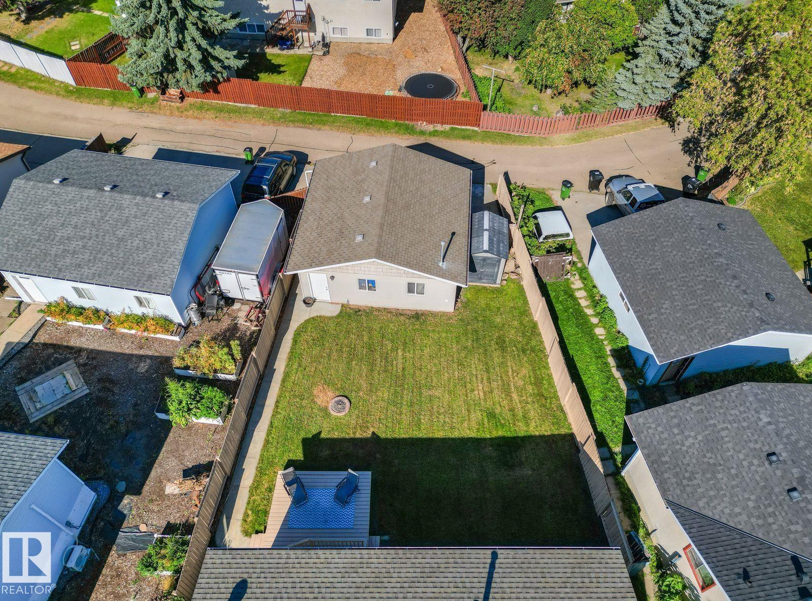 5208 10 Av Nw Property Photo 60