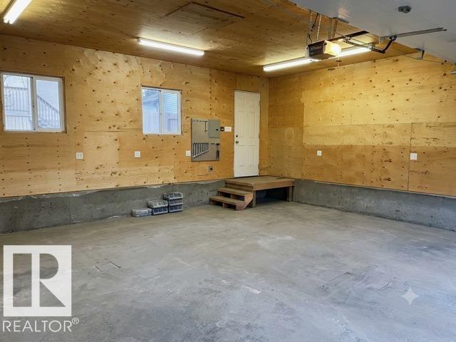 5208 10 Av Nw Property Photo 66