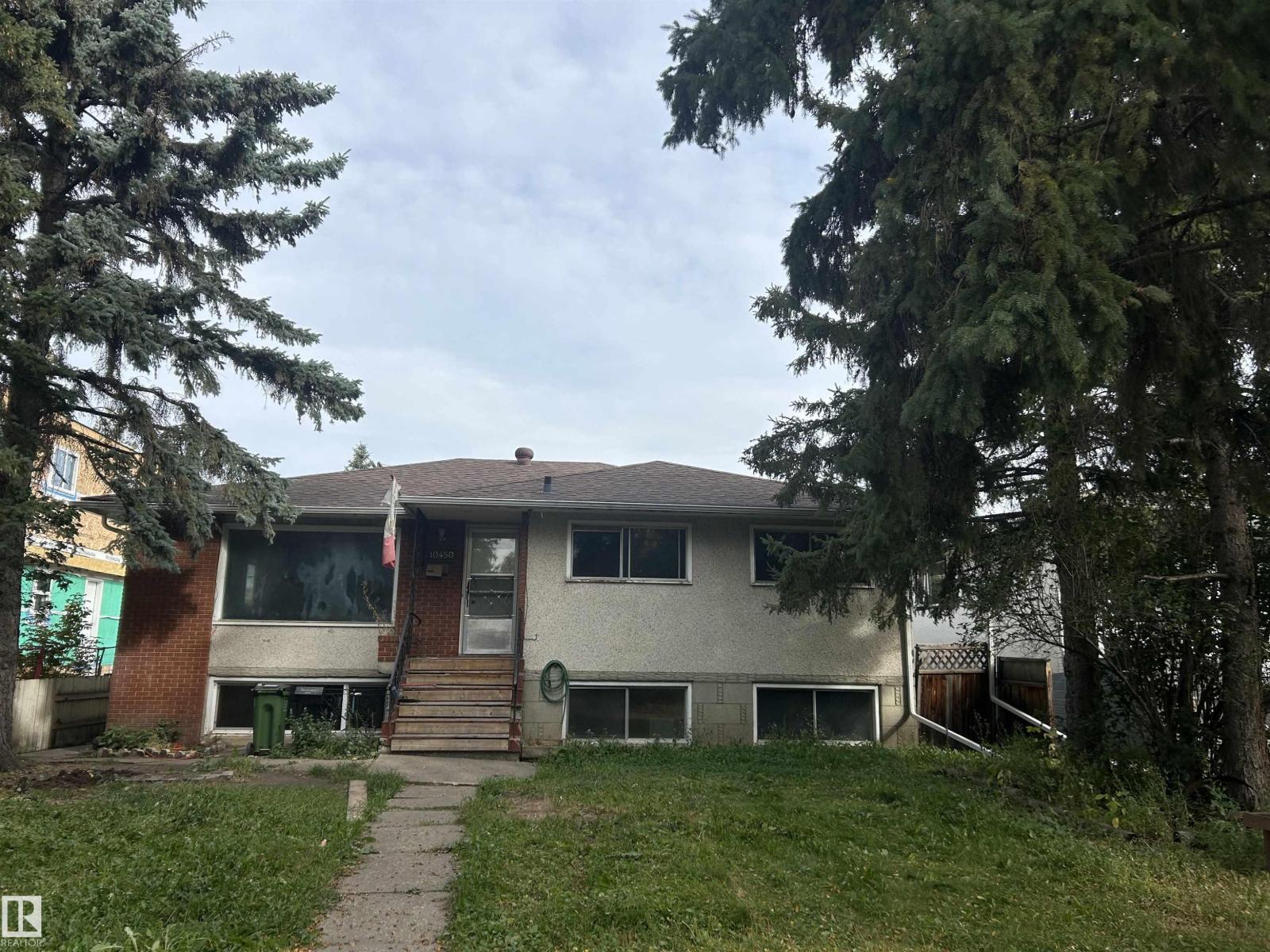 10450 69 Av Nw Photo de la propriété 1