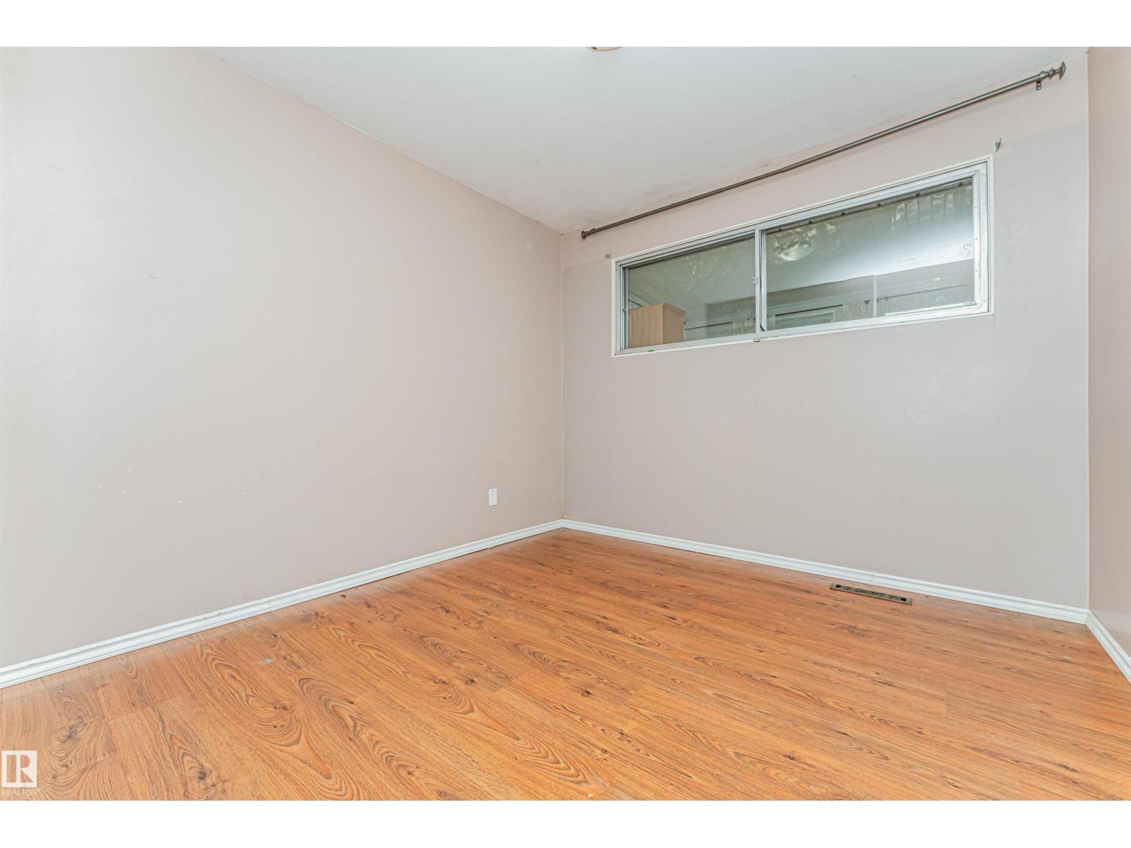 8610 157 St Nw Property Photo 13