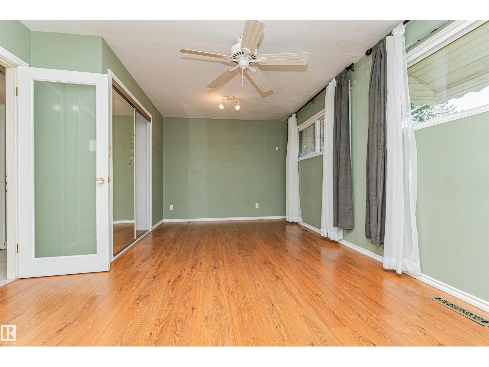 8610 157 St Nw Property Photo 16