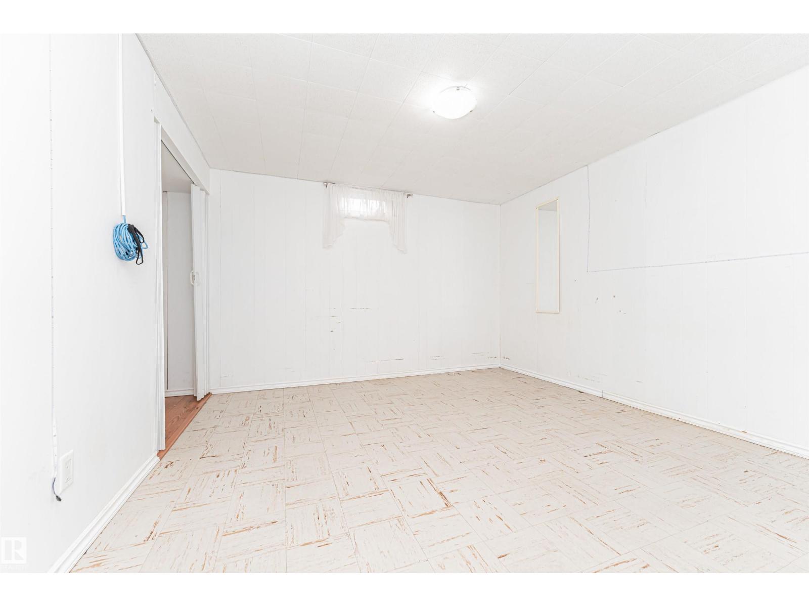 8610 157 St Nw Property Photo 23