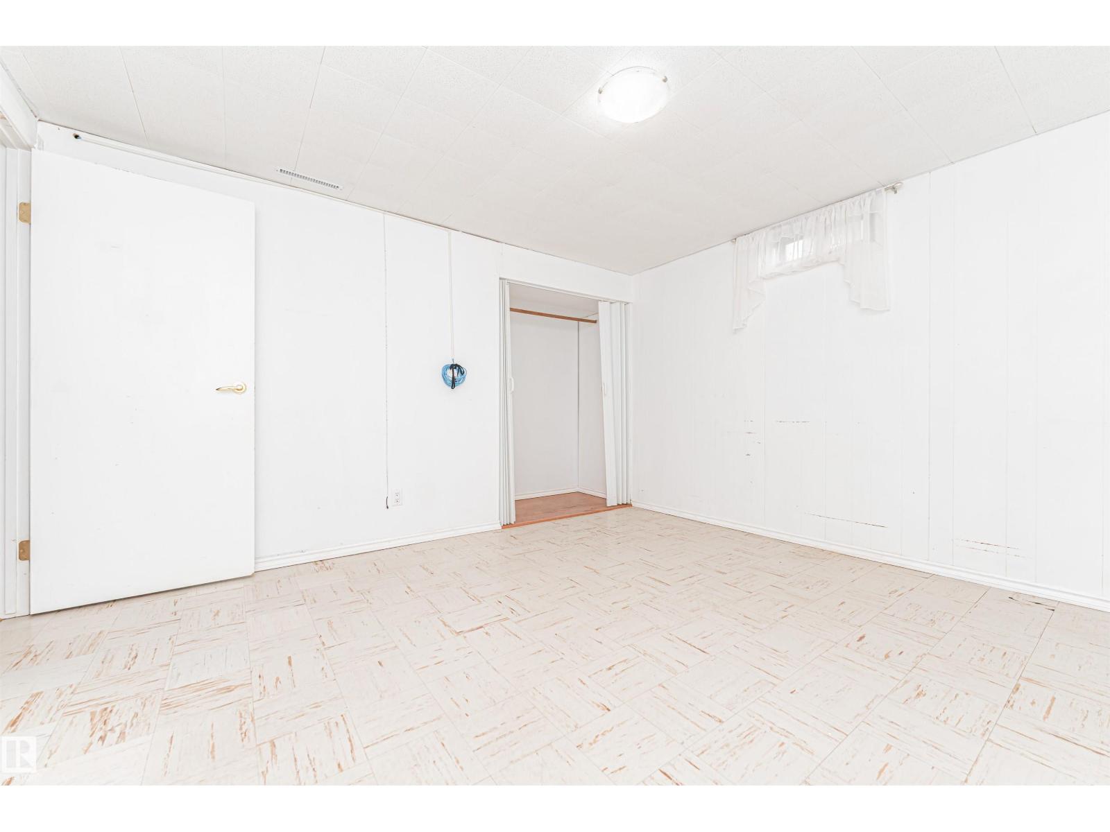 8610 157 St Nw Property Photo 24