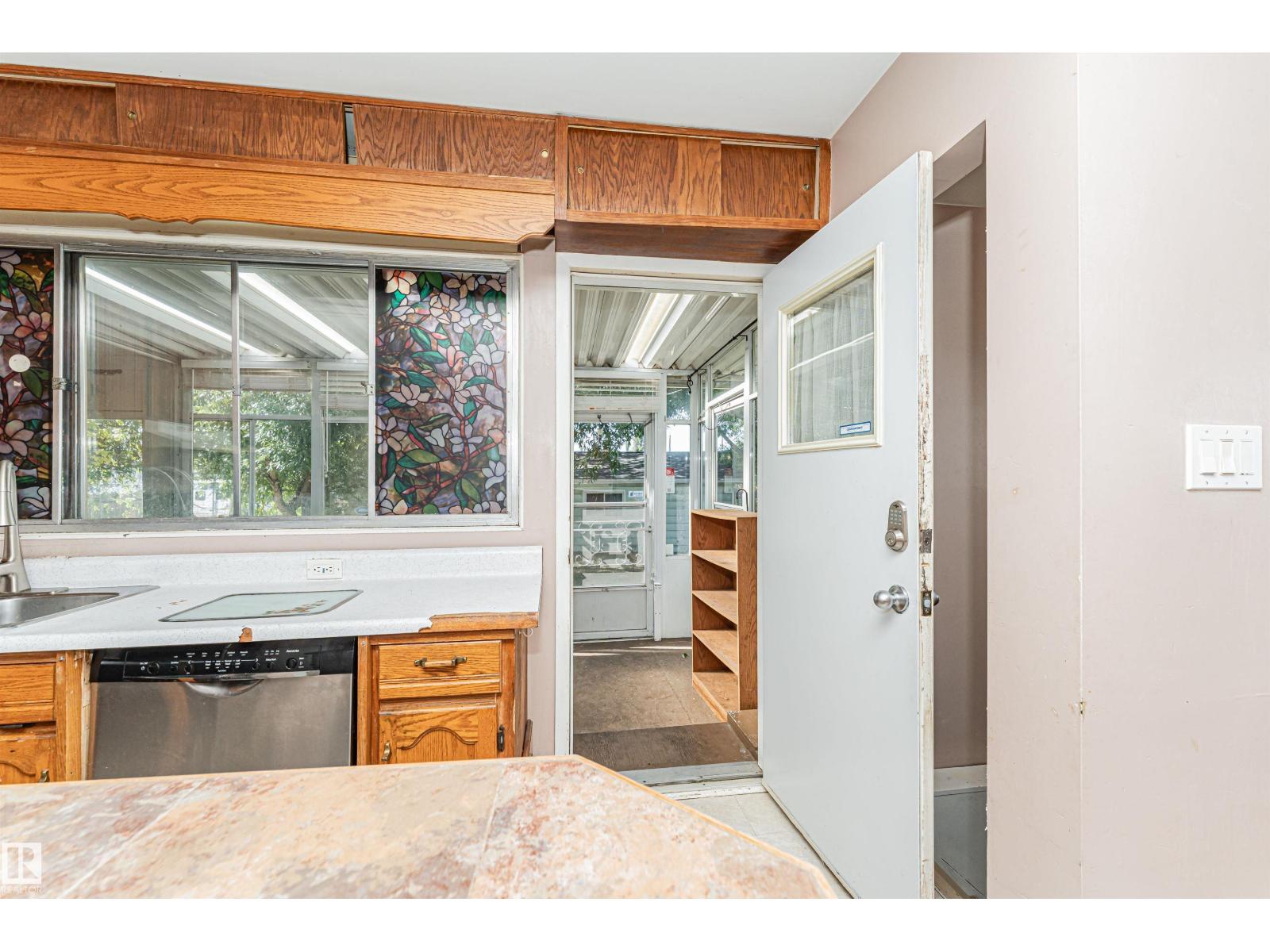 8610 157 St Nw Property Photo 27