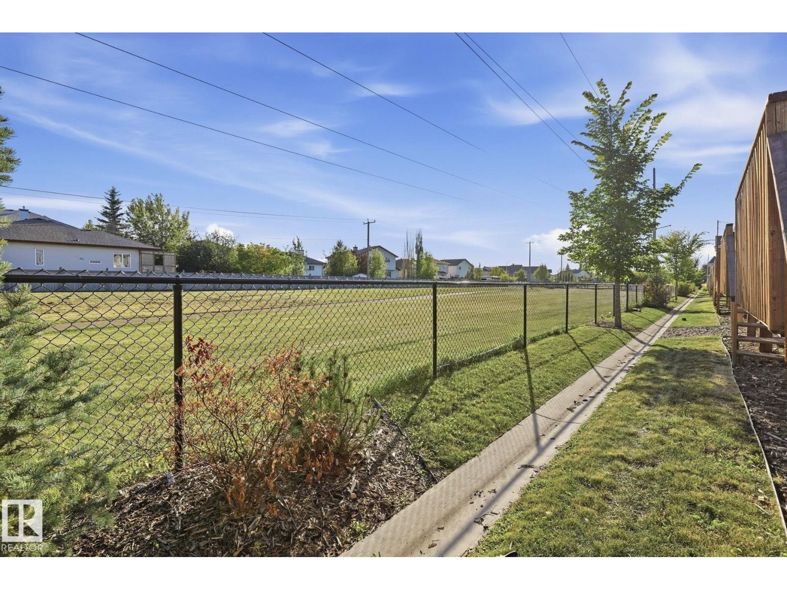 #52 16335 84 St Nw Property Photo 29