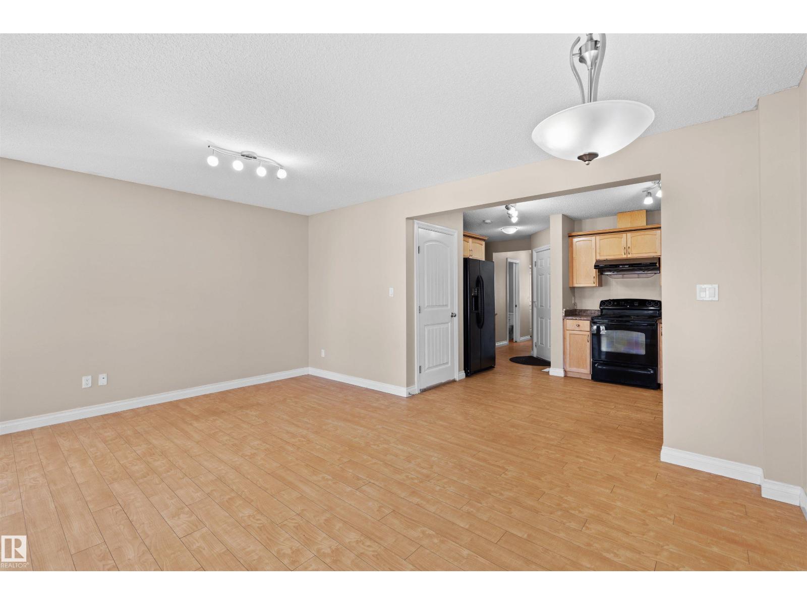 15504 102 Av Nw Property Photo 7